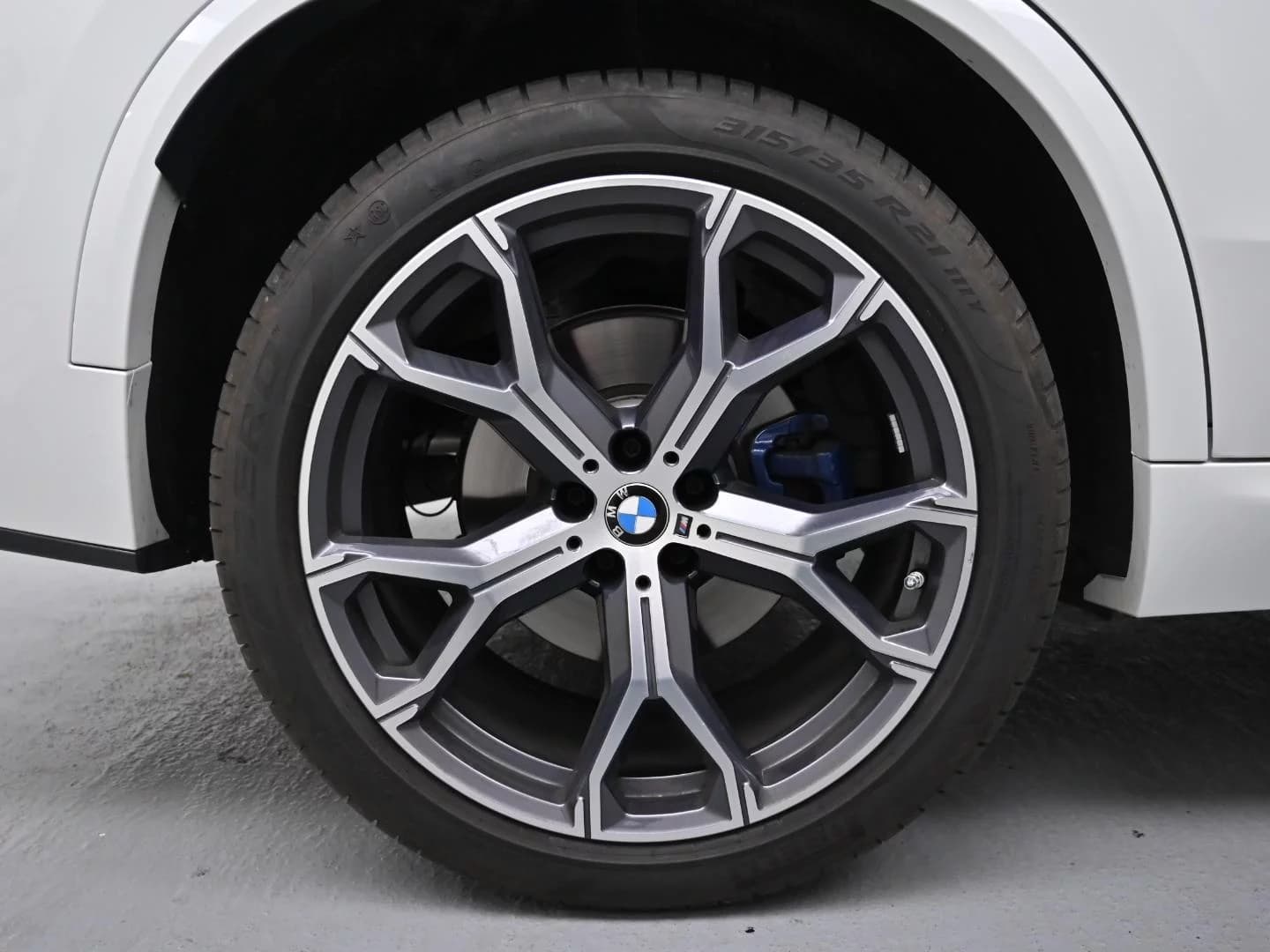 BMW X5 xDrive 30d M Sport, 2025 г. 7640 км. — фото 5