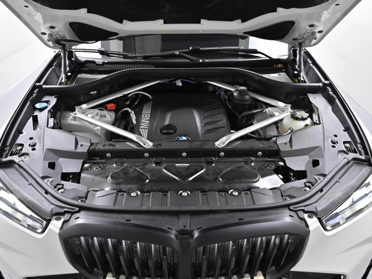 BMW X5 xDrive 30d M Sport, 2025 г. 7640 км. — фото 6