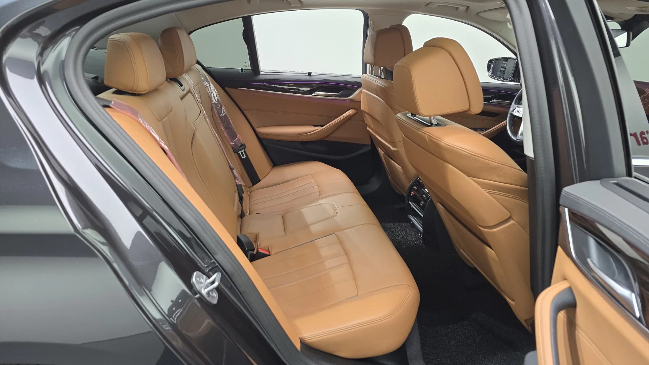 BMW 5-Series 520i Luxury, 2022 г. 58004 км. — фото 12