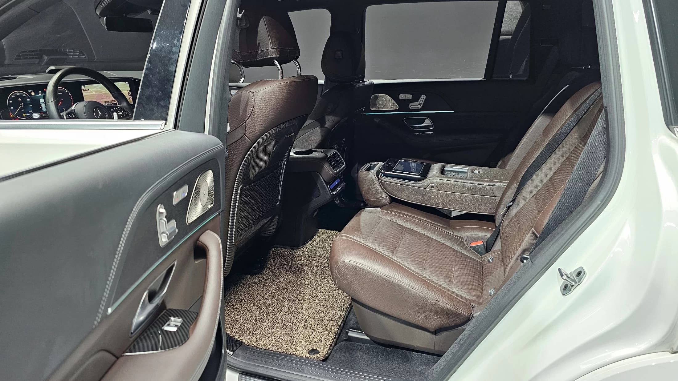 Mercedes-Benz GLS-Class GLS400d 4MATIC, 2022 г. 67307 км. — фото 12