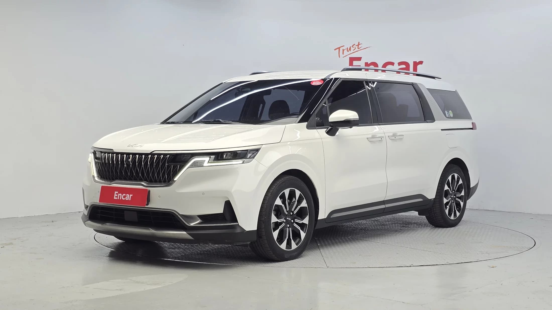 Kia Carnival 7-Seater Noblesse, 2021 г. 143035 км.