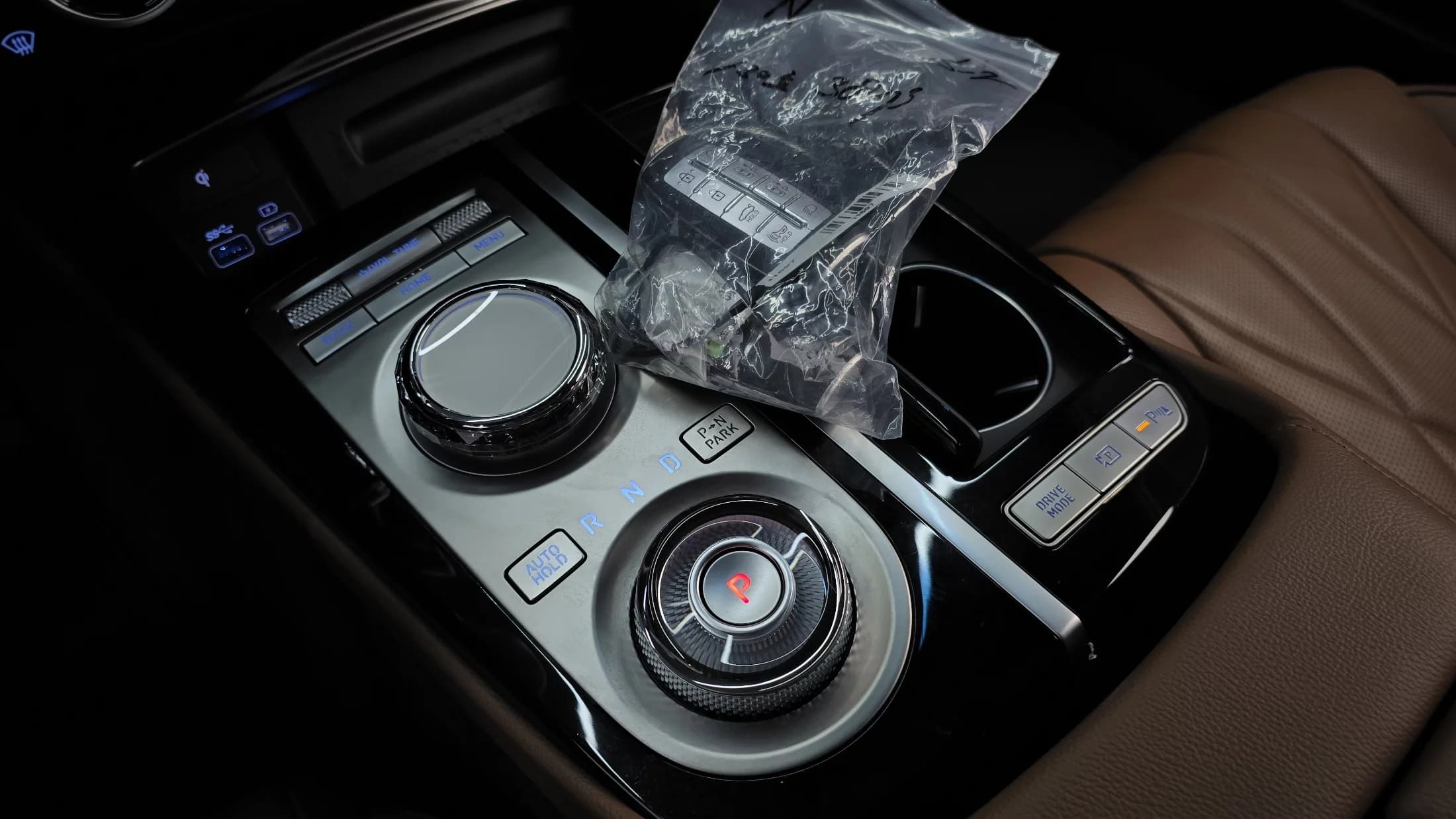 Genesis G80 Gasoline 3.5 Turbo AWD, 2023 г. 61161 км. — фото 9