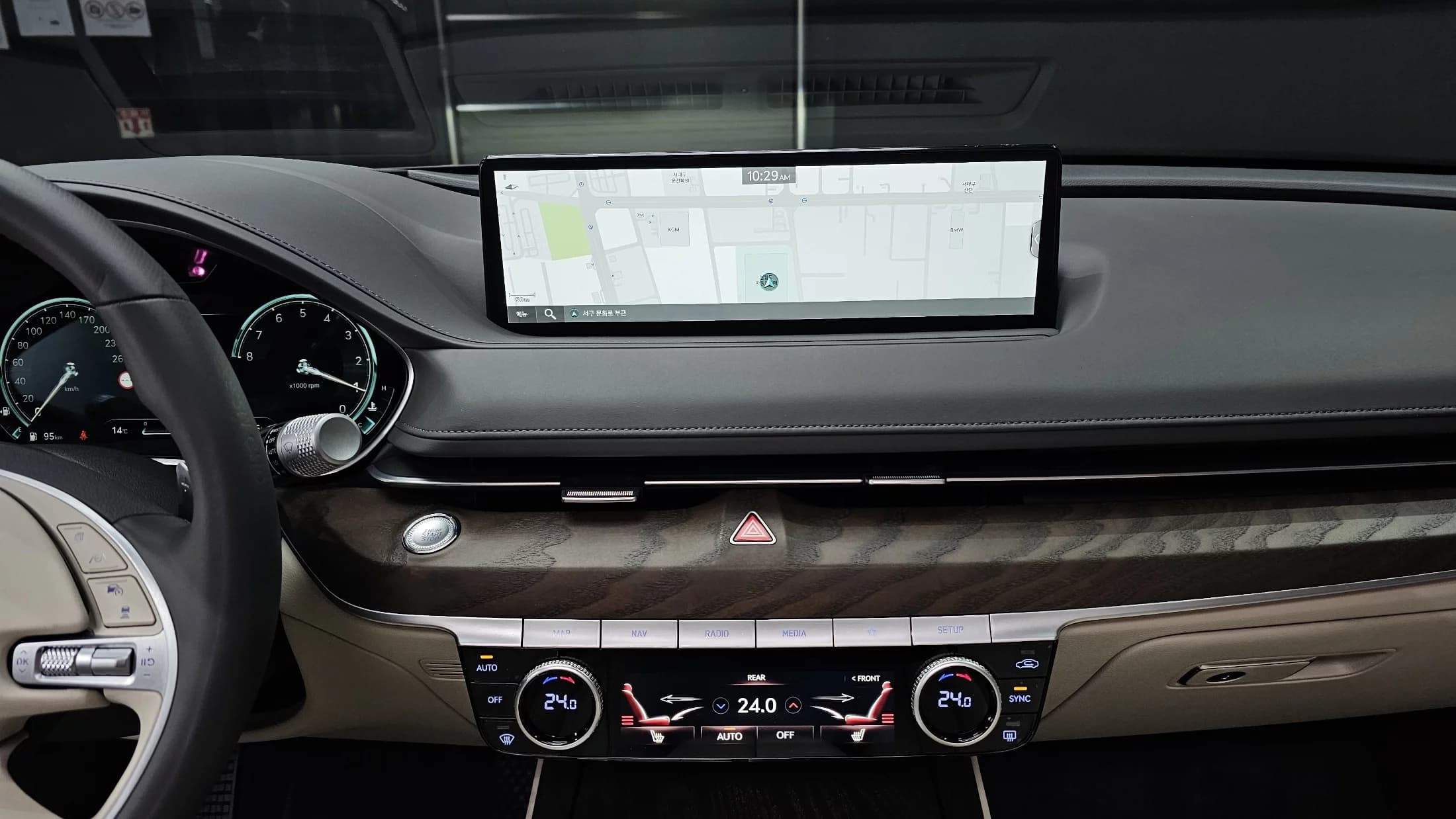 Genesis G80 Gasoline 2.5 Turbo AWD, 2023 г. 28148 км. — фото 16