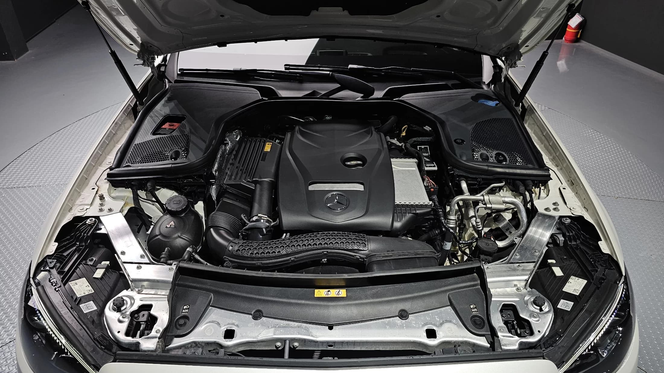 Mercedes-Benz E-Class E250 AMG Line, 2022 г. 47493 км. — фото 6