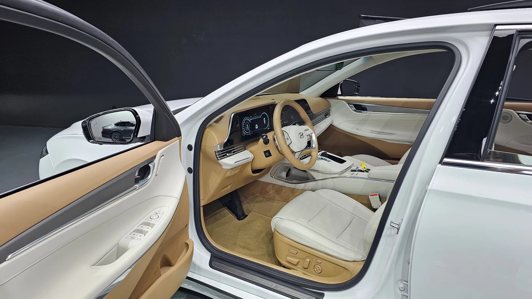 Hyundai Grandeur 3.0 LPi Exclusive, 2022 г. 33484 км. — фото 11