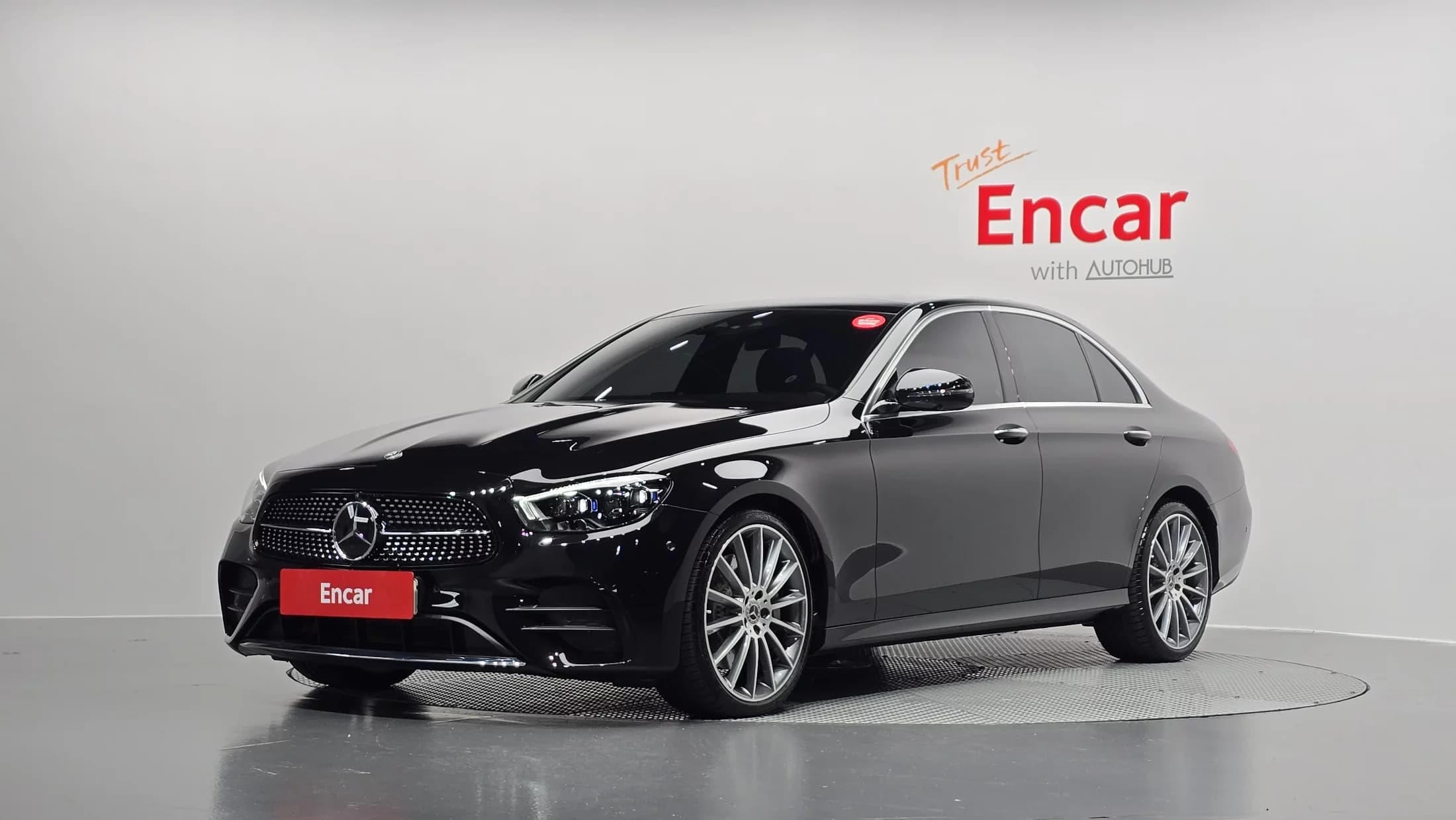 Mercedes-Benz E-Class E350 4MATIC AMG Line, 2022 г. 20680 км.