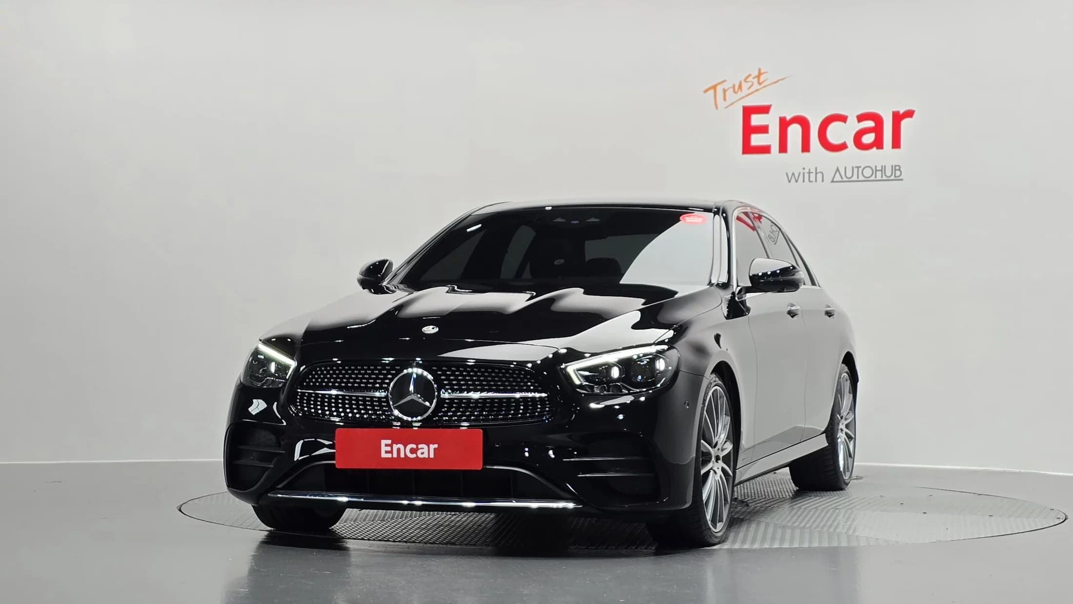 Mercedes-Benz E-Class E350 4MATIC AMG Line, 2022 г. 20680 км. — фото 3