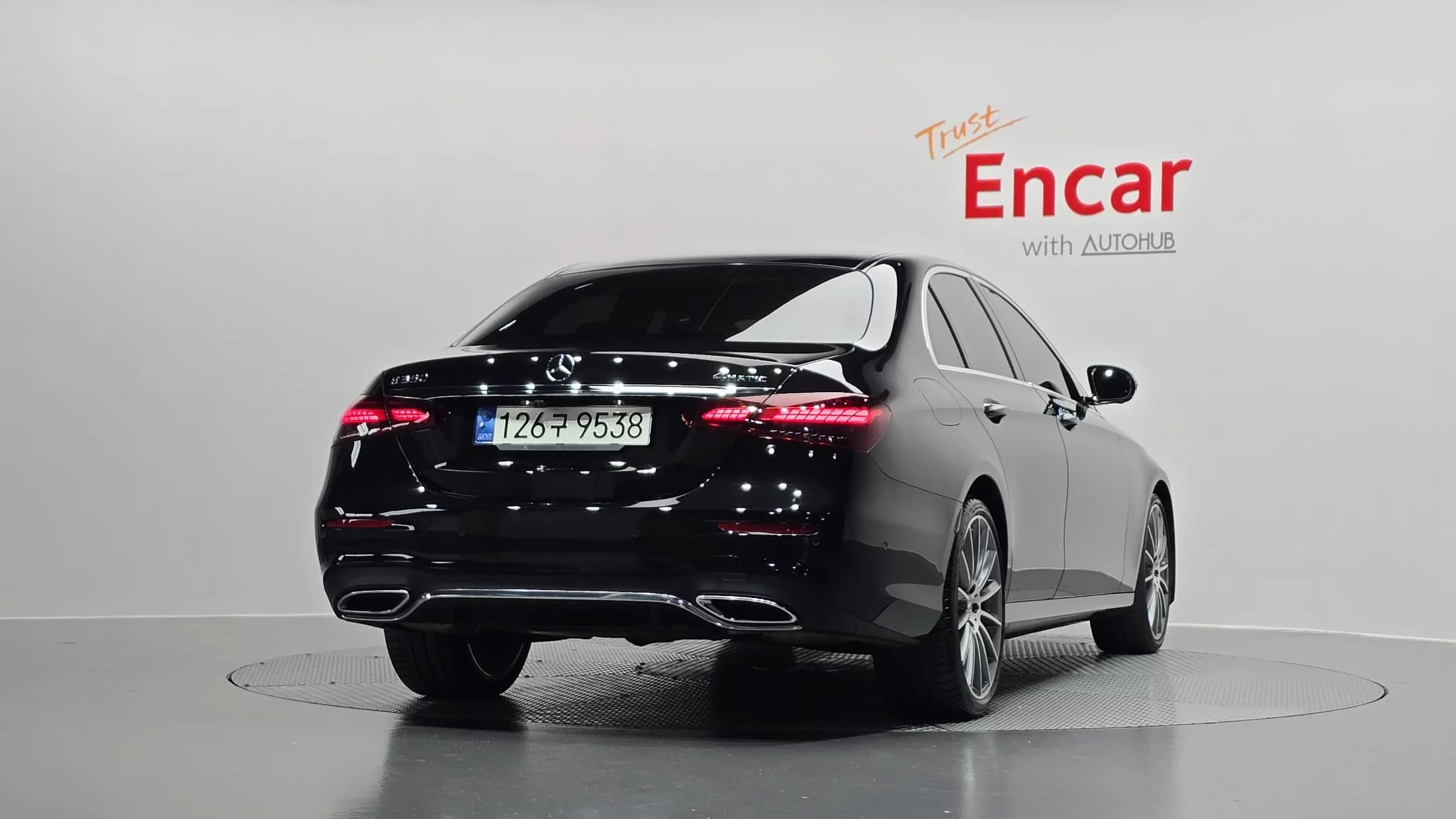 Mercedes-Benz E-Class E350 4MATIC AMG Line, 2022 г. 20680 км. — фото 4