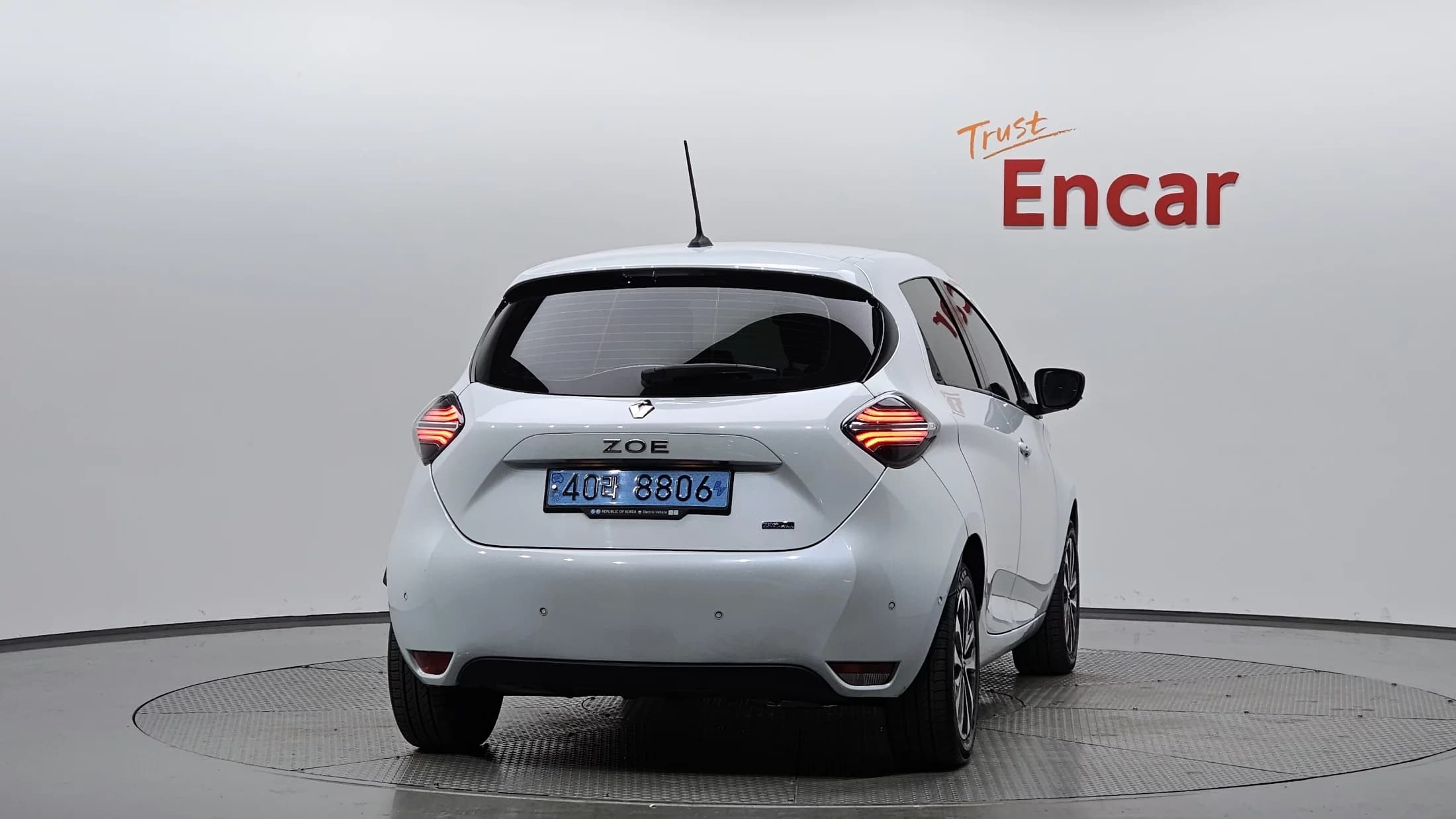 Renault Zoe Intens Eco, электромобиль, 2021 г. 62660 км. — фото 4
