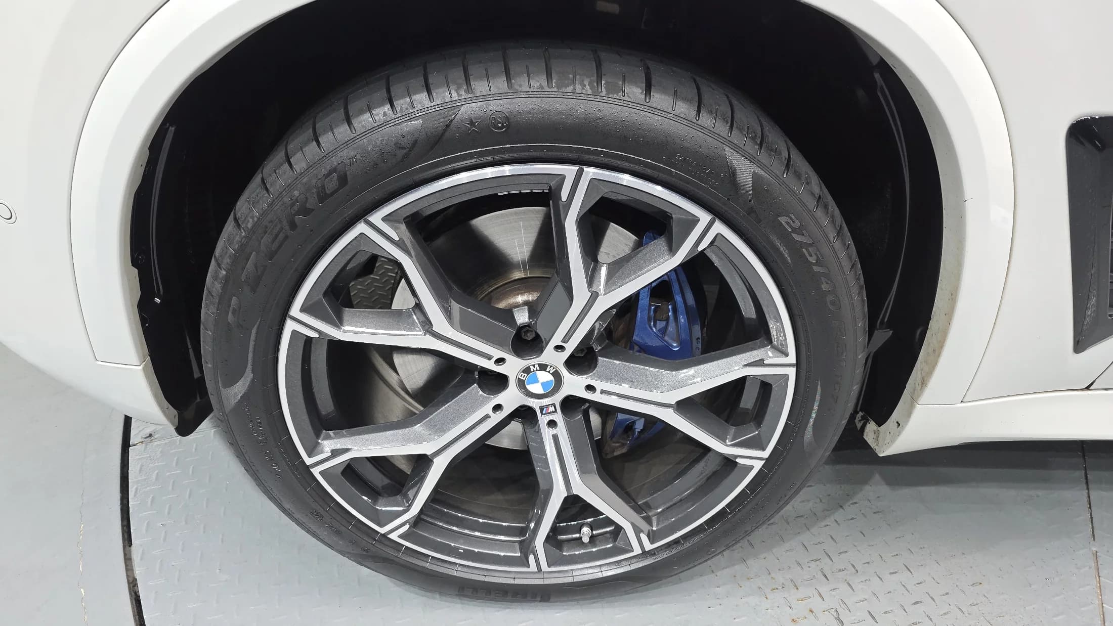 BMW X5 xDrive 40i M Sport, 2024 г. 21684 км. — фото 4