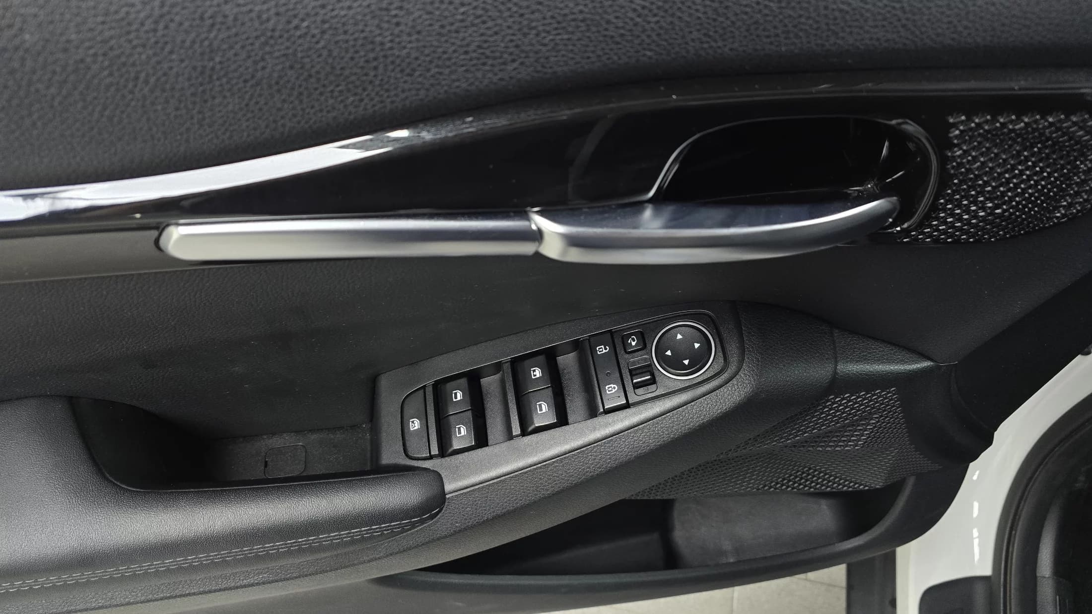Kia Seltos Gasoline 1.6 Turbo 2WD Trendy, 2022 г. 109154 км. — фото 17