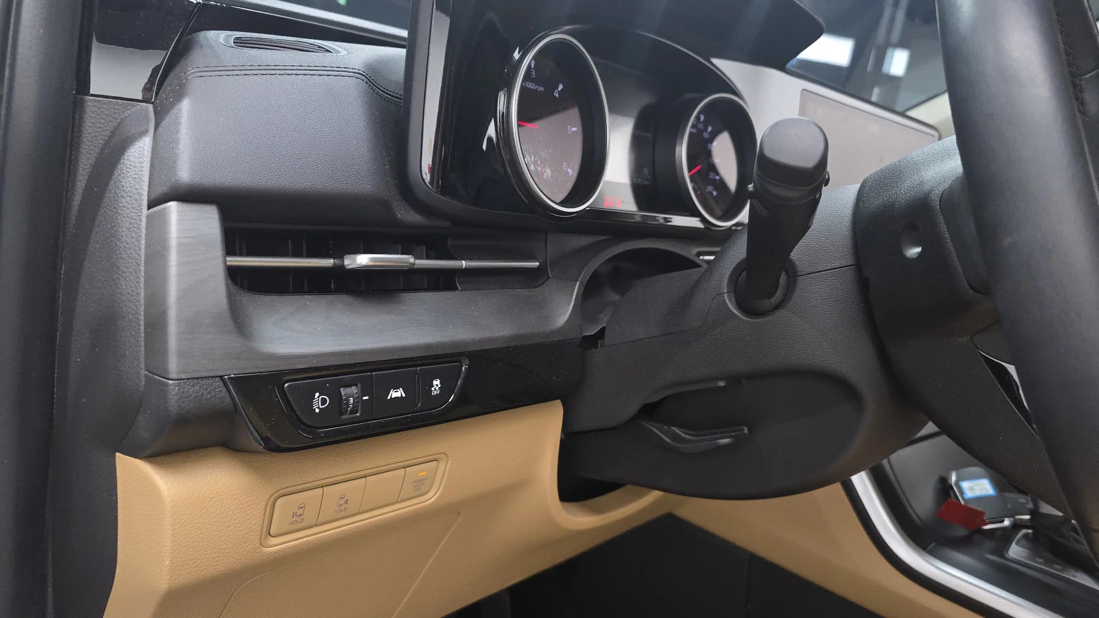 Kia Carnival 9-Seater Prestige, 2021 г. 91826 км. — фото 17