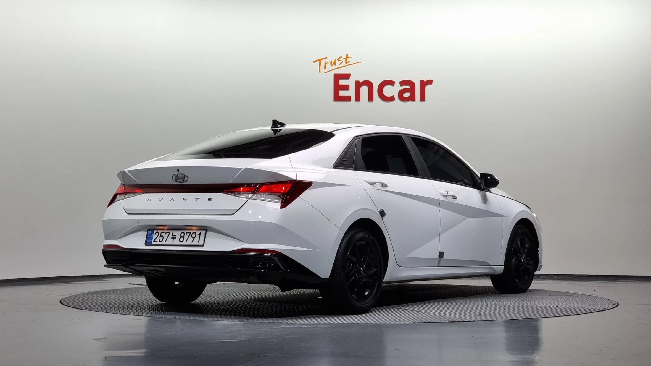 Hyundai AVANTE (Хендай Элантра) Modern, гибрид, 2023 г. 64830 км. — фото 2