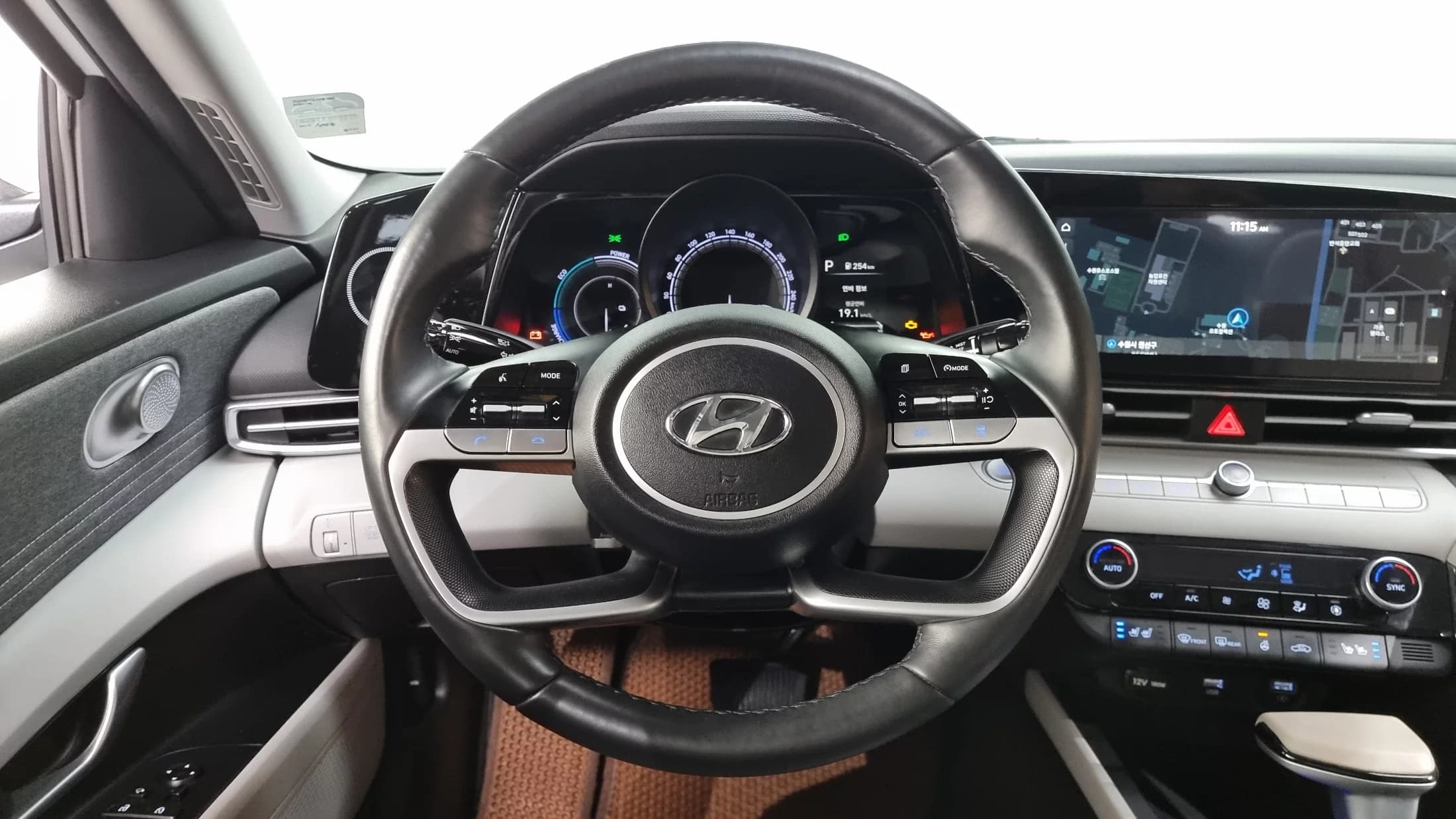 Hyundai AVANTE (Хендай Элантра) Modern, гибрид, 2023 г. 64830 км. — фото 13
