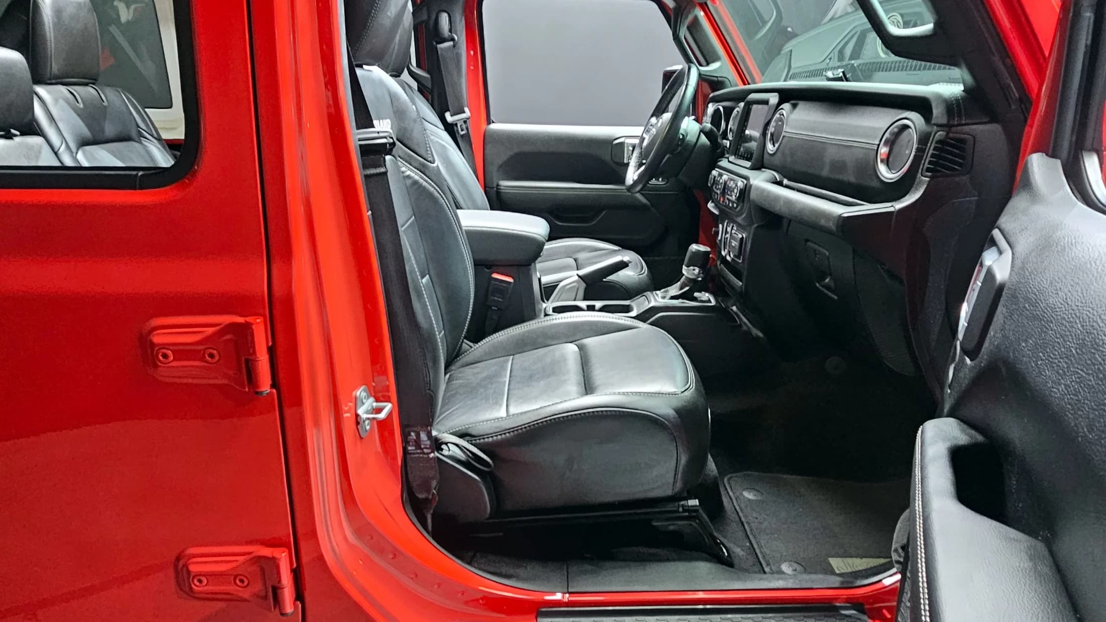 Jeep WRANGLER 2.0 Overland Power Top 4Door, 2021 г. 50506 км. — фото 11
