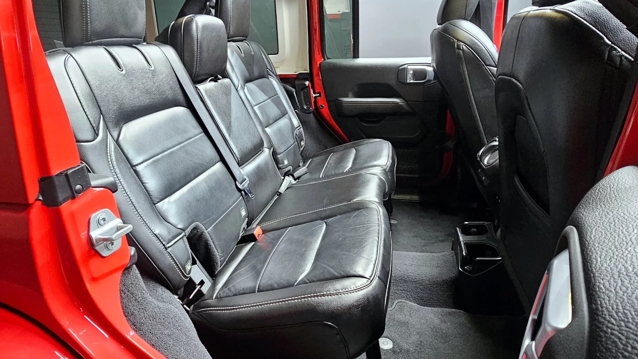 Jeep WRANGLER 2.0 Overland Power Top 4Door, 2021 г. 50506 км. — фото 13