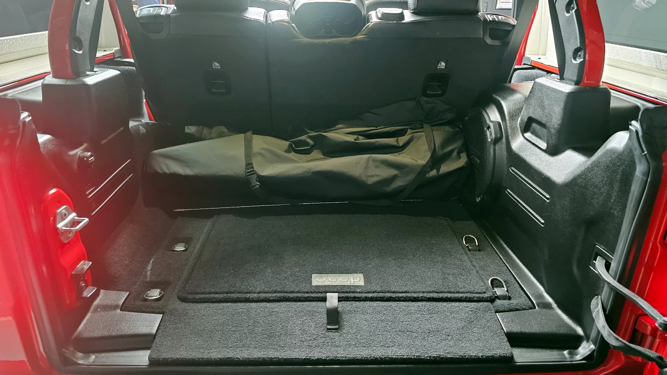 Jeep WRANGLER 2.0 Overland Power Top 4Door, 2021 г. 50506 км. — фото 20