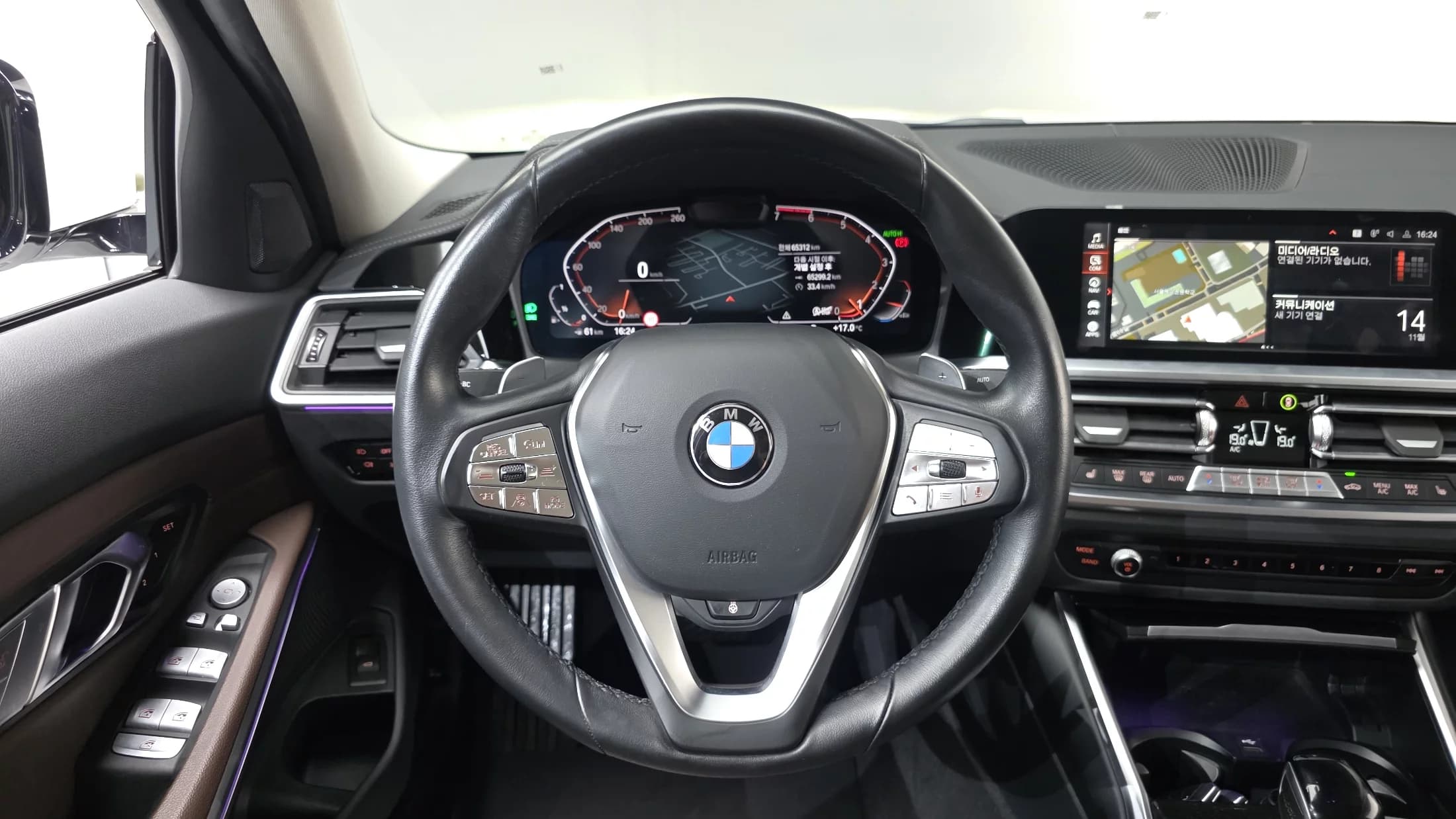 BMW 3-Series 320i Luxury, 2022 г. 65313 км. — фото 13