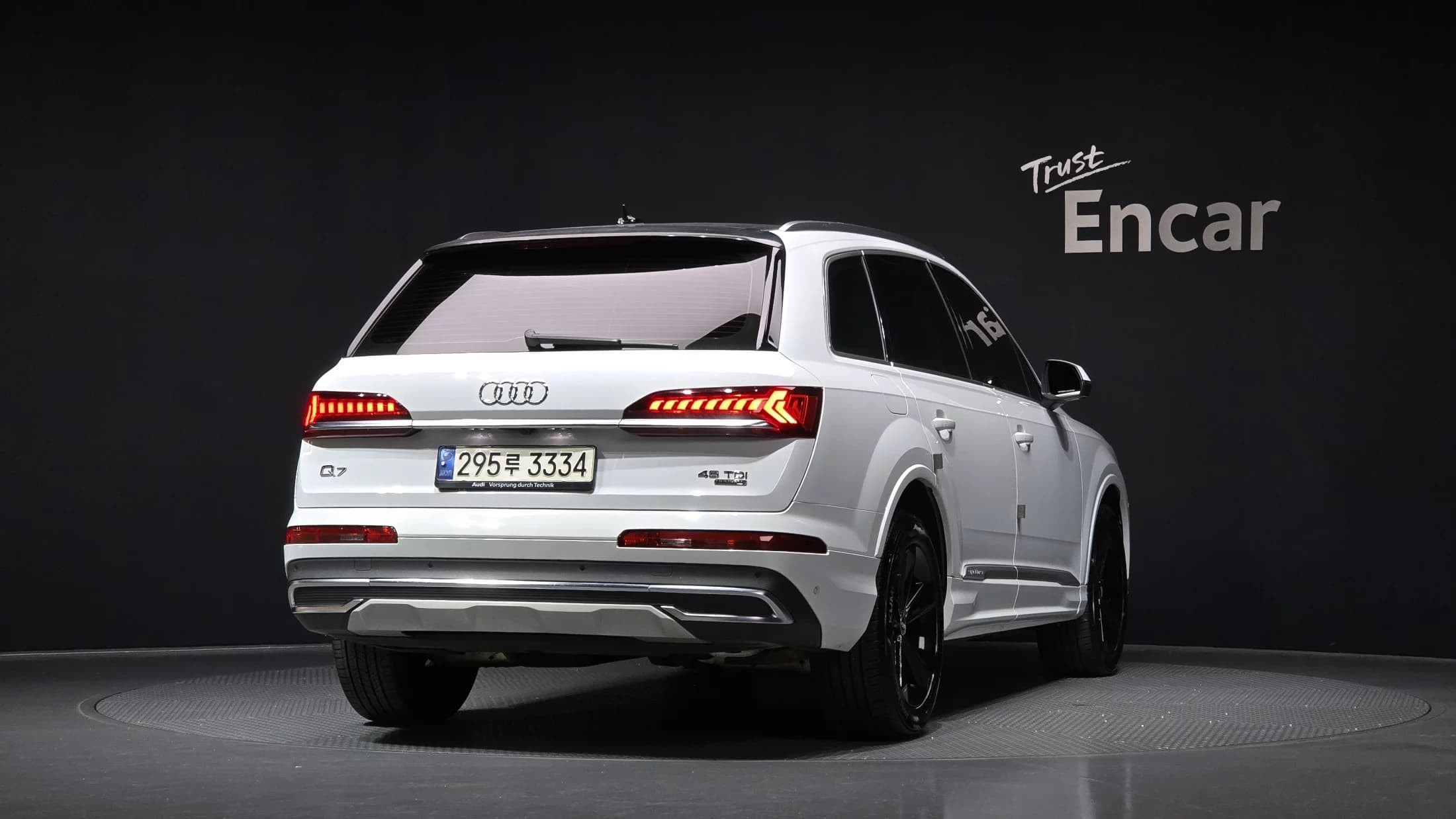 Audi Q7 45 TDI Quattro, 2021 г. 68817 км. — фото 2