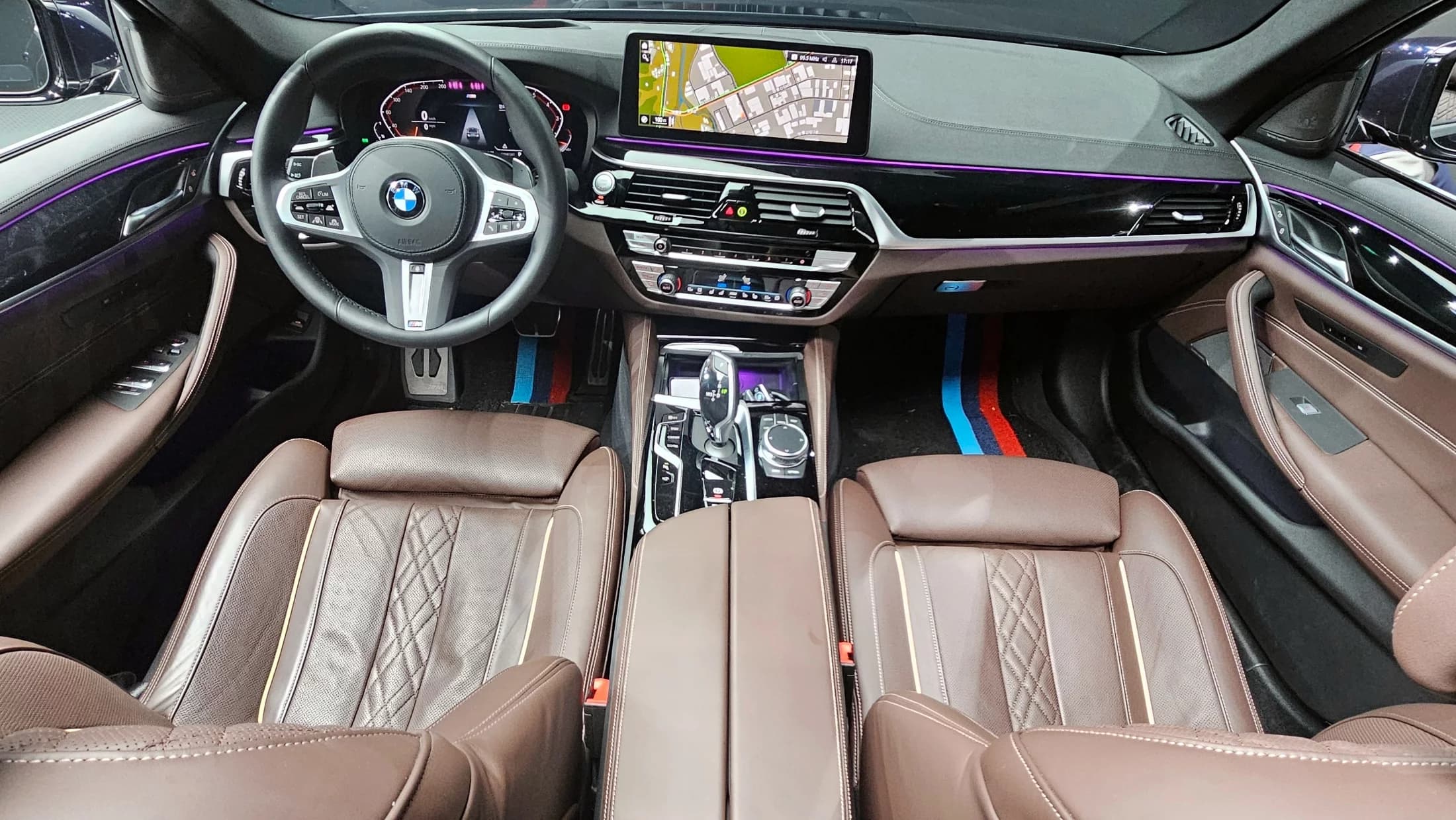BMW 5-Series 530i M Sport Package, 2023 г. 31633 км. — фото 7