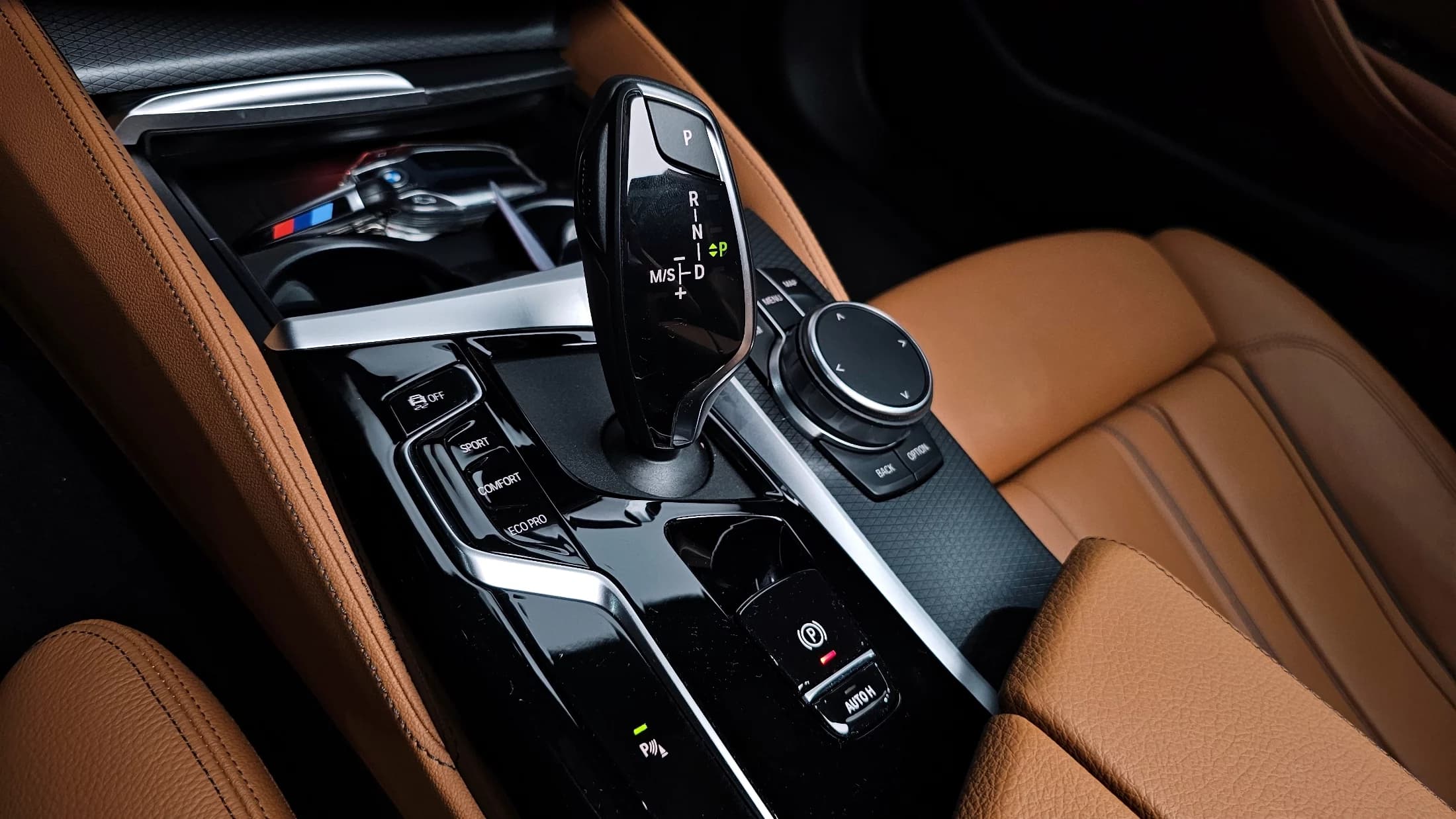 BMW 5-Series 520i M Sport, 2022 г. 58224 км. — фото 9