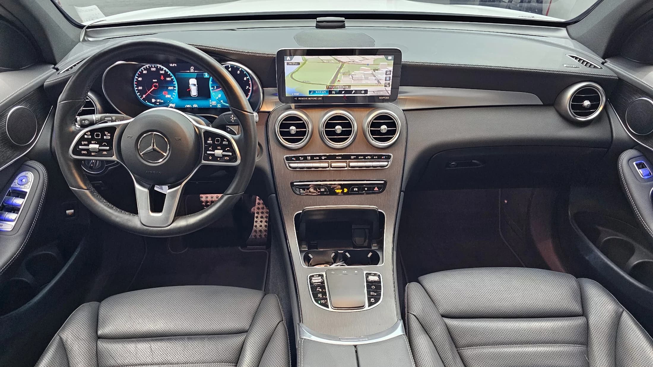 Mercedes-Benz GLC-Class GLC300 4MATIC, 2022 г. 54065 км. — фото 7