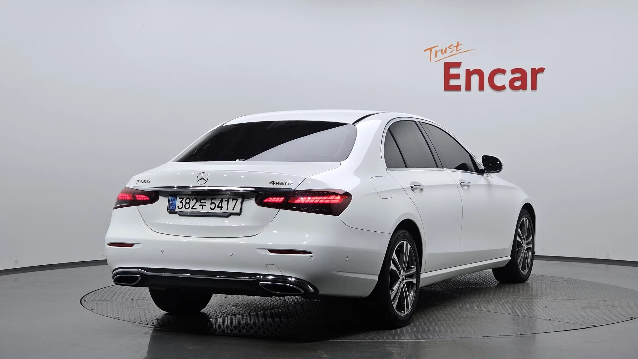 Mercedes-Benz E-Class E350 4MATIC Avantgarde, 2021 г. 69602 км. — фото 2