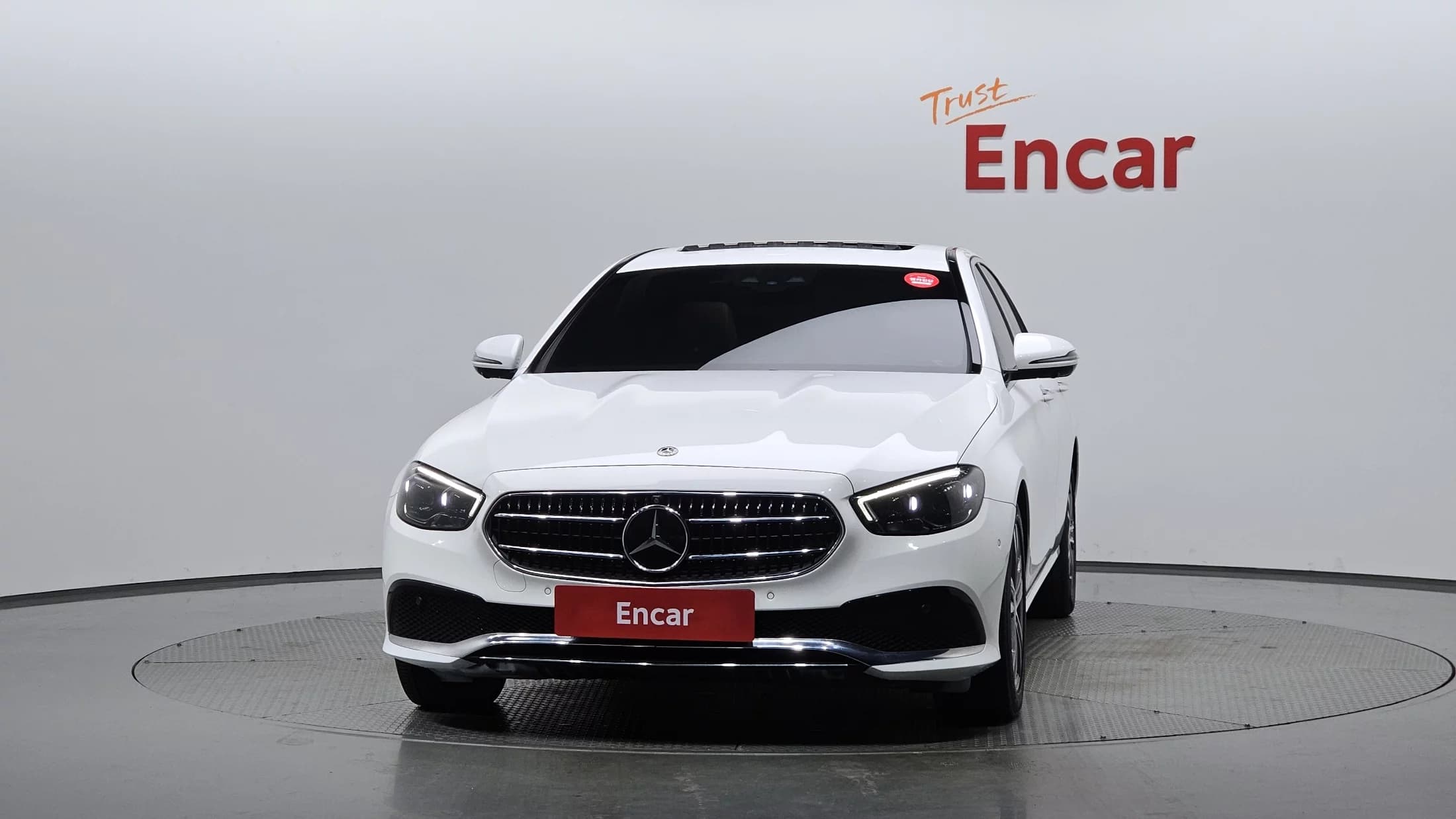 Mercedes-Benz E-Class E350 4MATIC Avantgarde, 2021 г. 69602 км. — фото 3