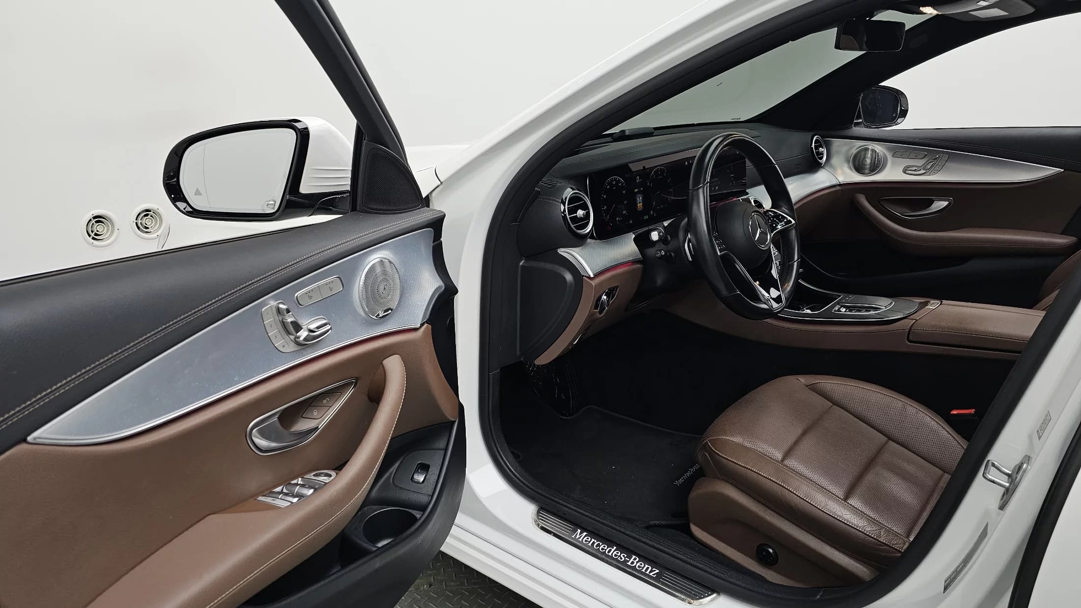 Mercedes-Benz E-Class E350 4MATIC Avantgarde, 2021 г. 69602 км. — фото 10