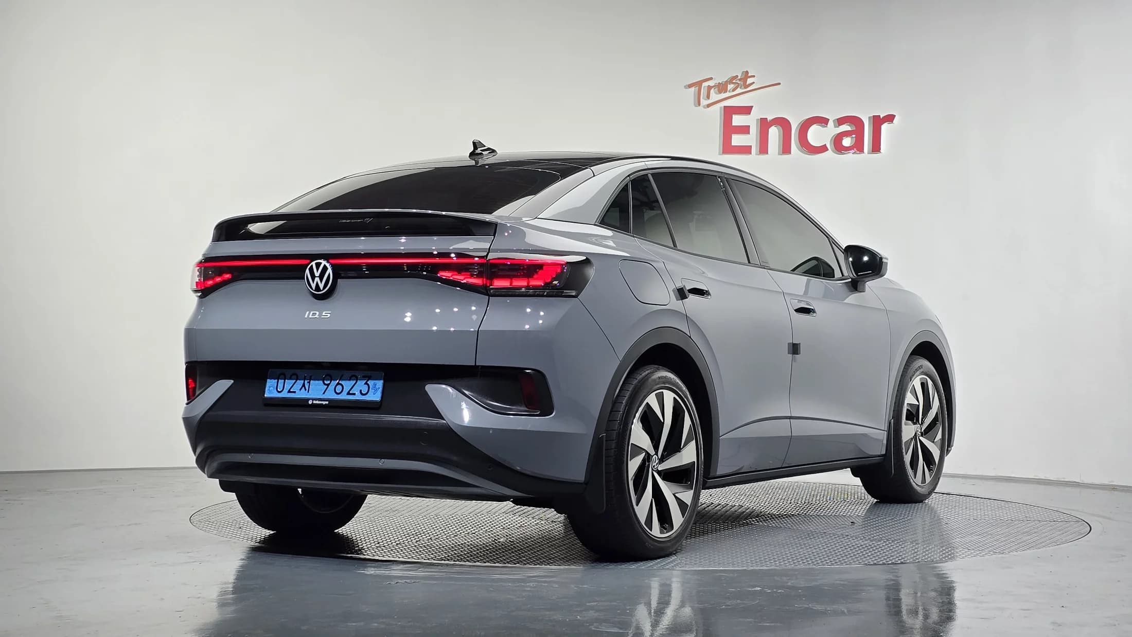 Volkswagen ID.5 Pro, электромобиль, 2024 г. 9195 км. — фото 2