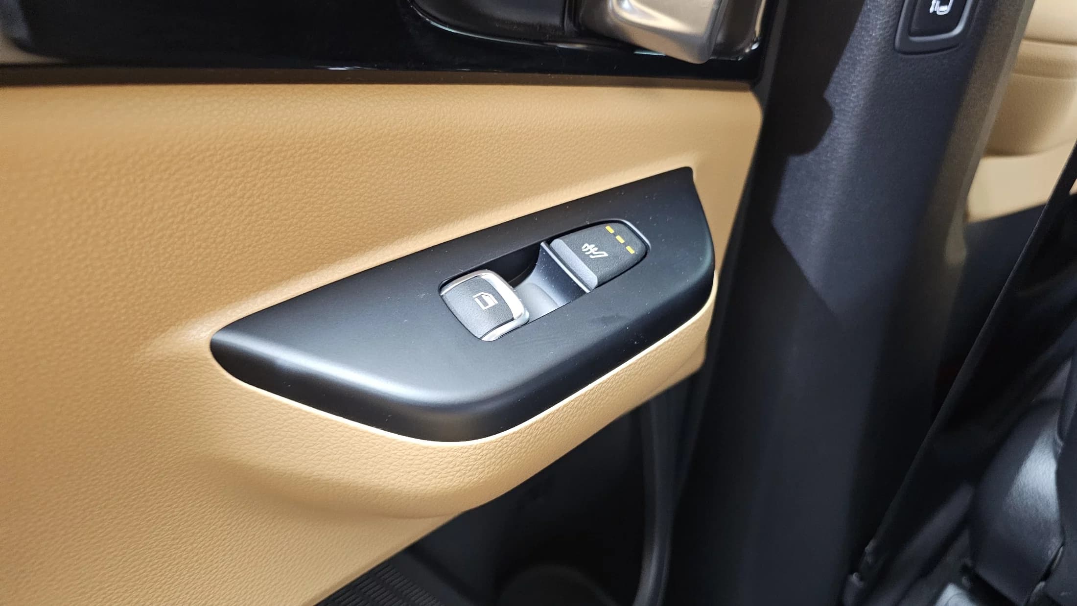 Kia Carnival 9-Seater Prestige, 2022 г. 38331 км. — фото 18