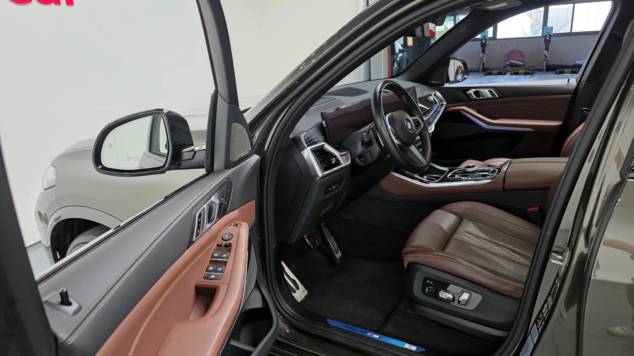 BMW X5 xDrive 40i M Sport, 2024 г. 49210 км. — фото 11
