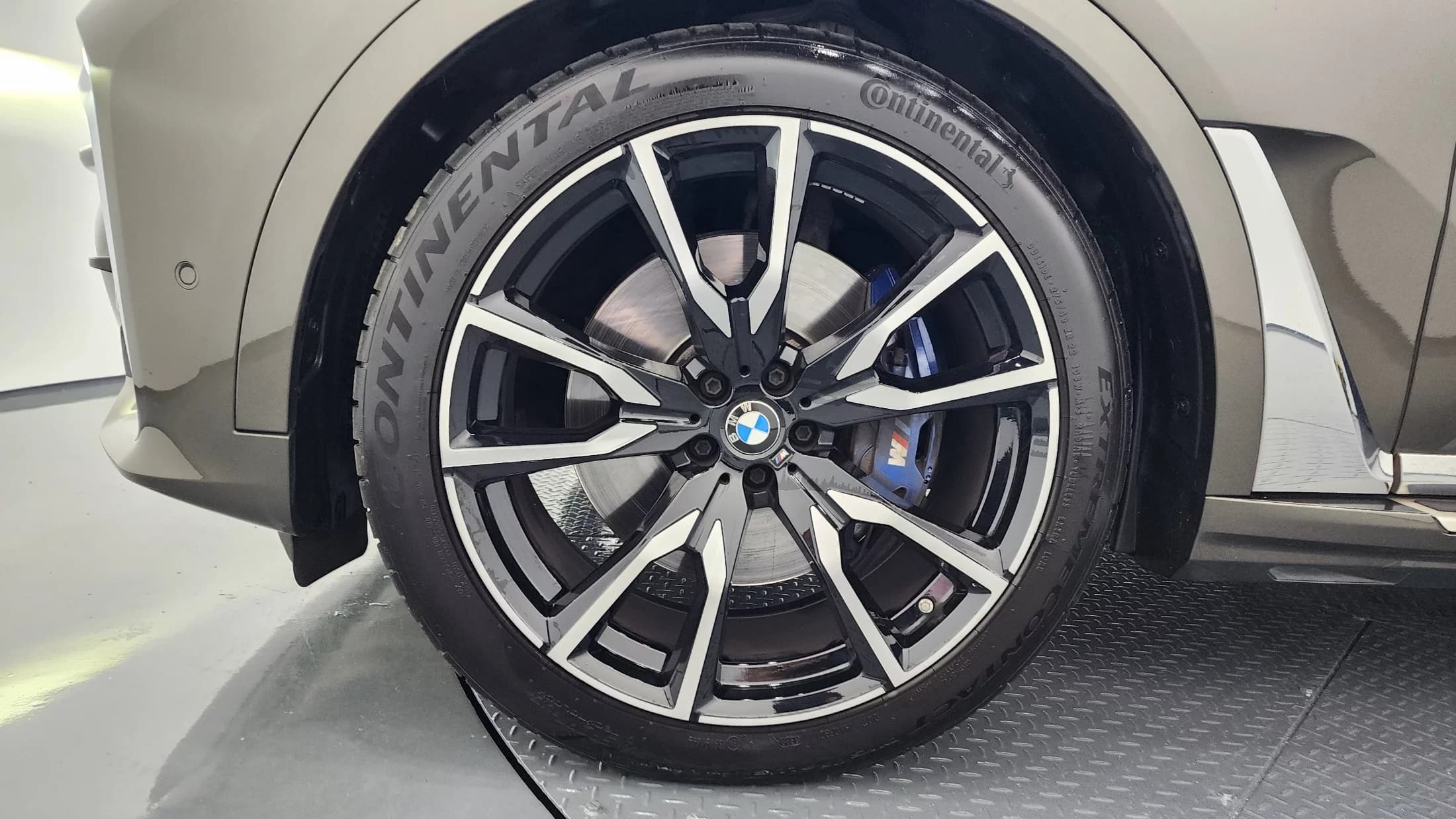 BMW X7 xDrive 40i M Sport 6STR, 2022 г. 62122 км. — фото 5