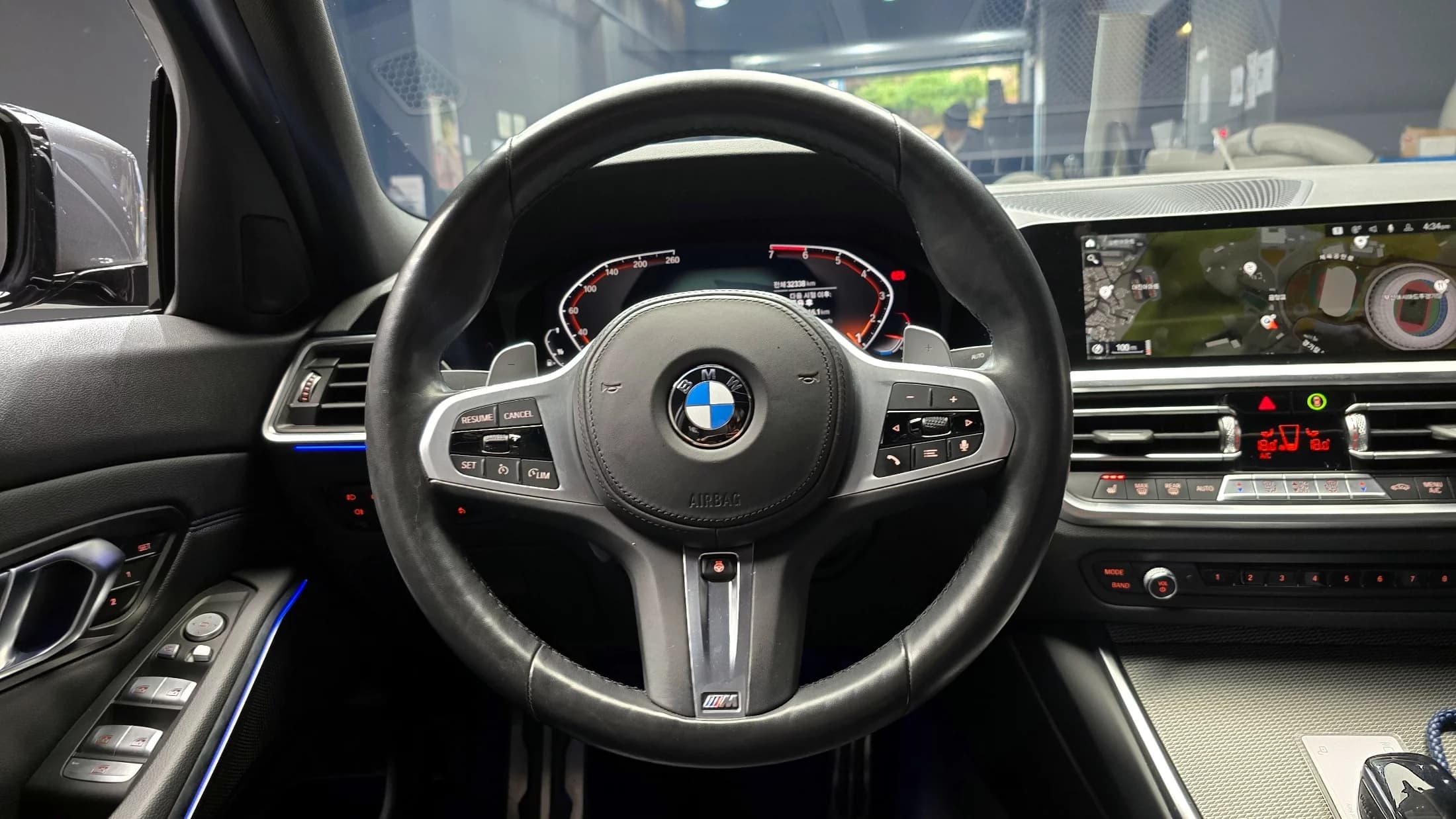 BMW 3-Series 320i M Sport, 2021 г. 32445 км. — фото 14