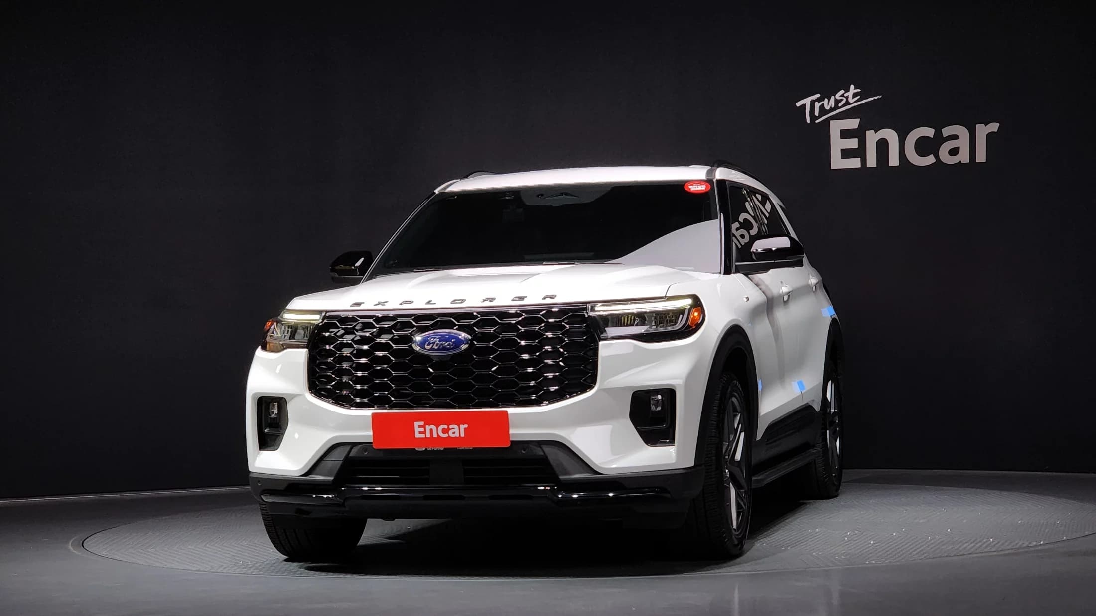Ford EXPLORER 2.3 ST-Line 4WD, 2025 г. 20964 км. — фото 3
