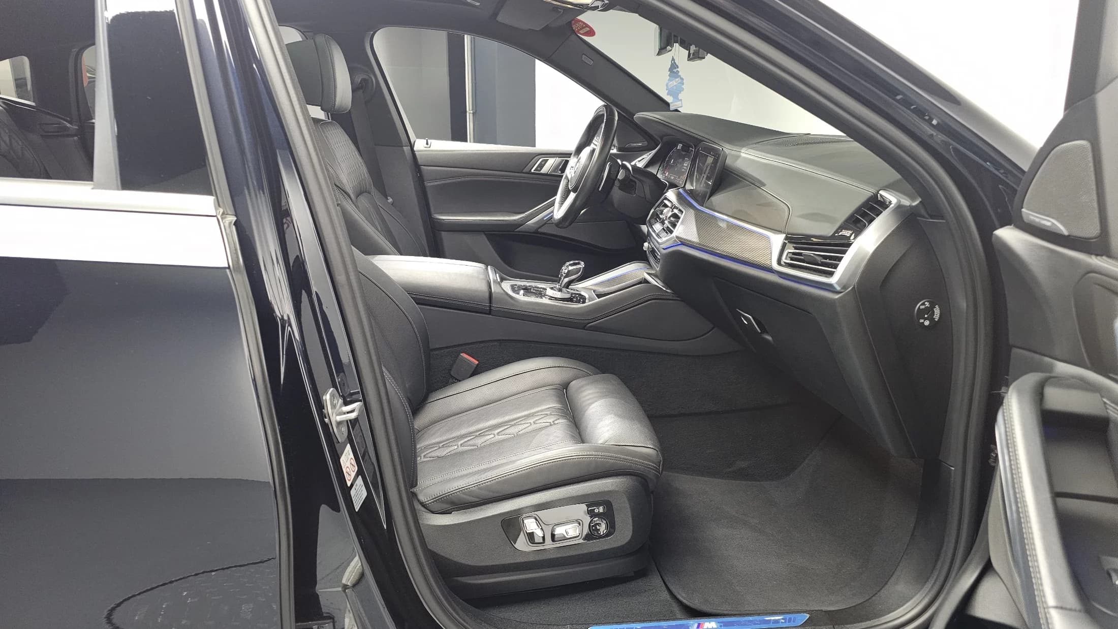 BMW X6 xDrive40i M Sport, 2023 г. 51792 км. — фото 11