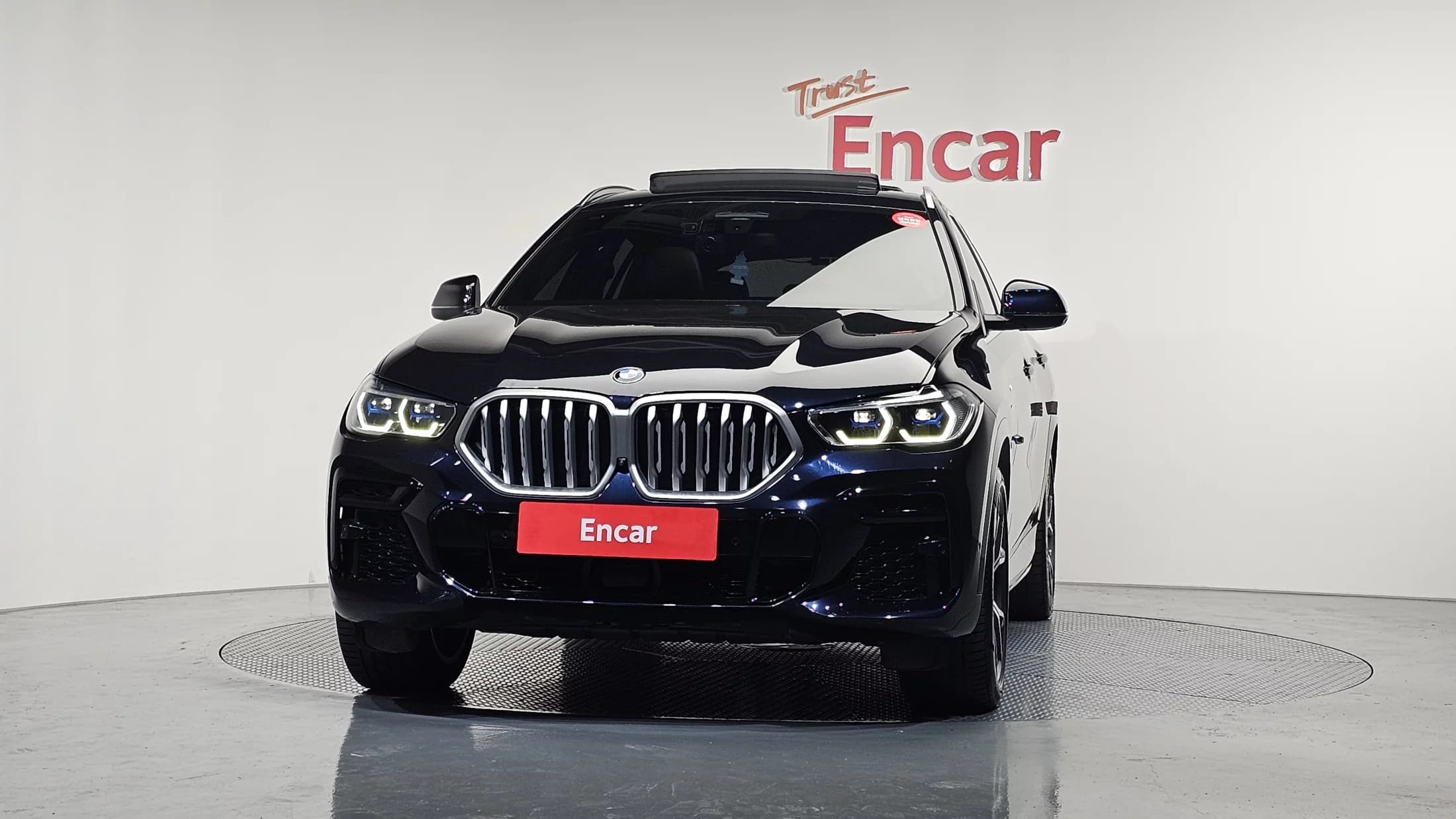 BMW X6 xDrive40i M Sport, 2023 г. 51792 км. — фото 3