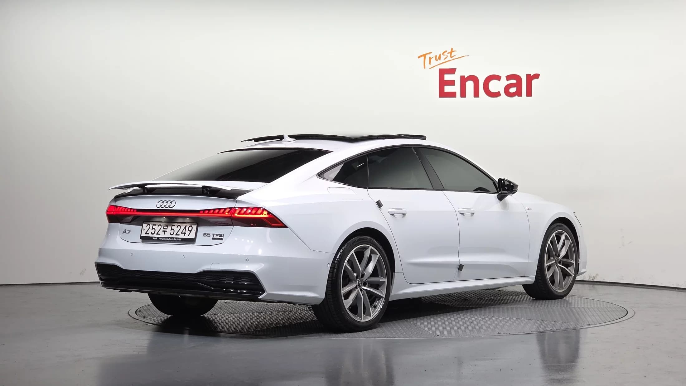 Audi A7 55 TFSI Quattro Premium, 2023 г. 60807 км. — фото 2