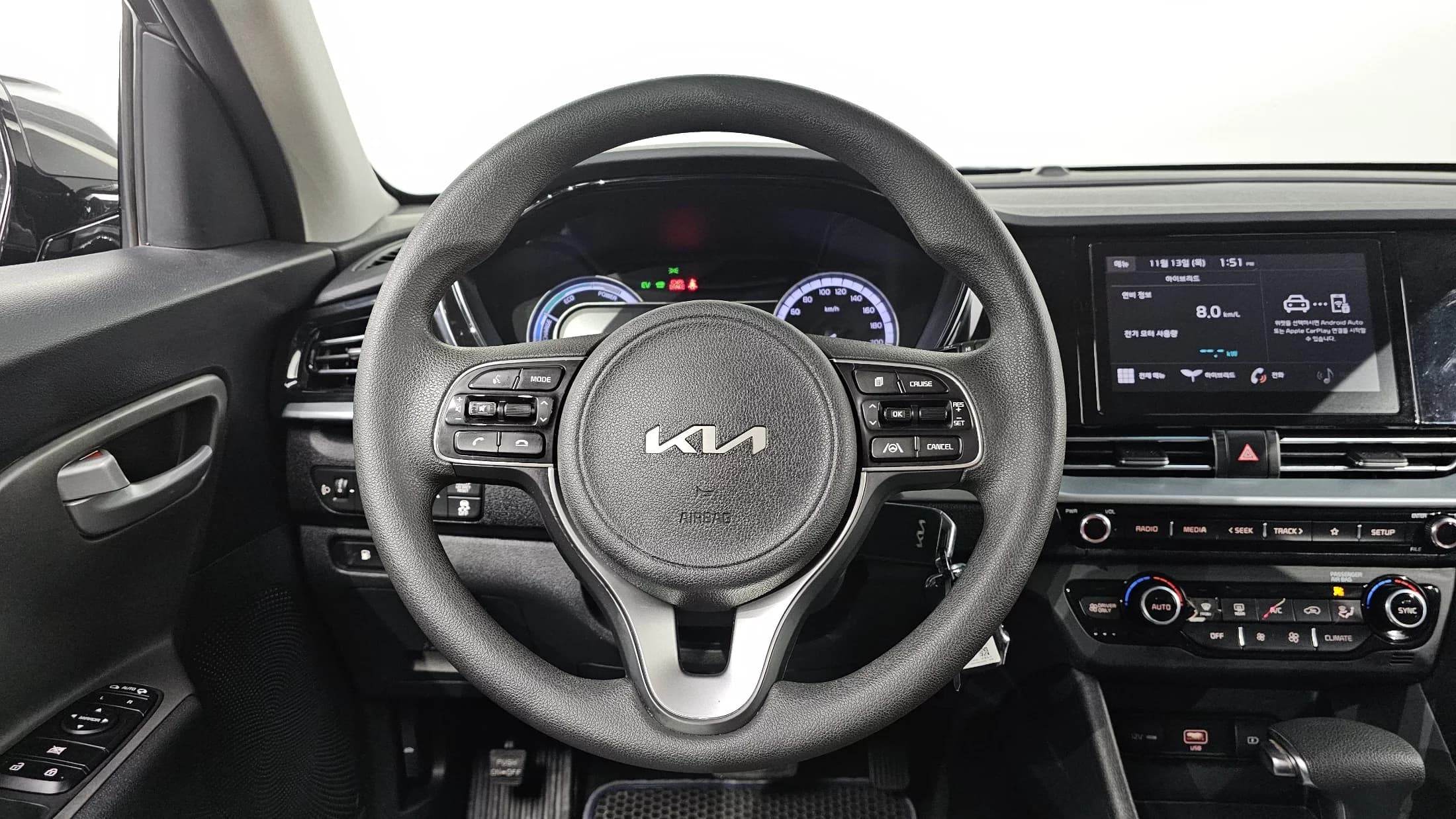 Kia Niro 1.6 HEV Trendy, гибрид, 2021 г. 92519 км. — фото 17