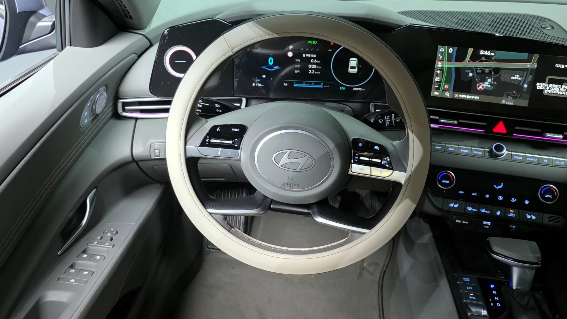 Hyundai AVANTE (Хендай Элантра) 1.6 Inspiration, 2023 г. 28230 км. — фото 13