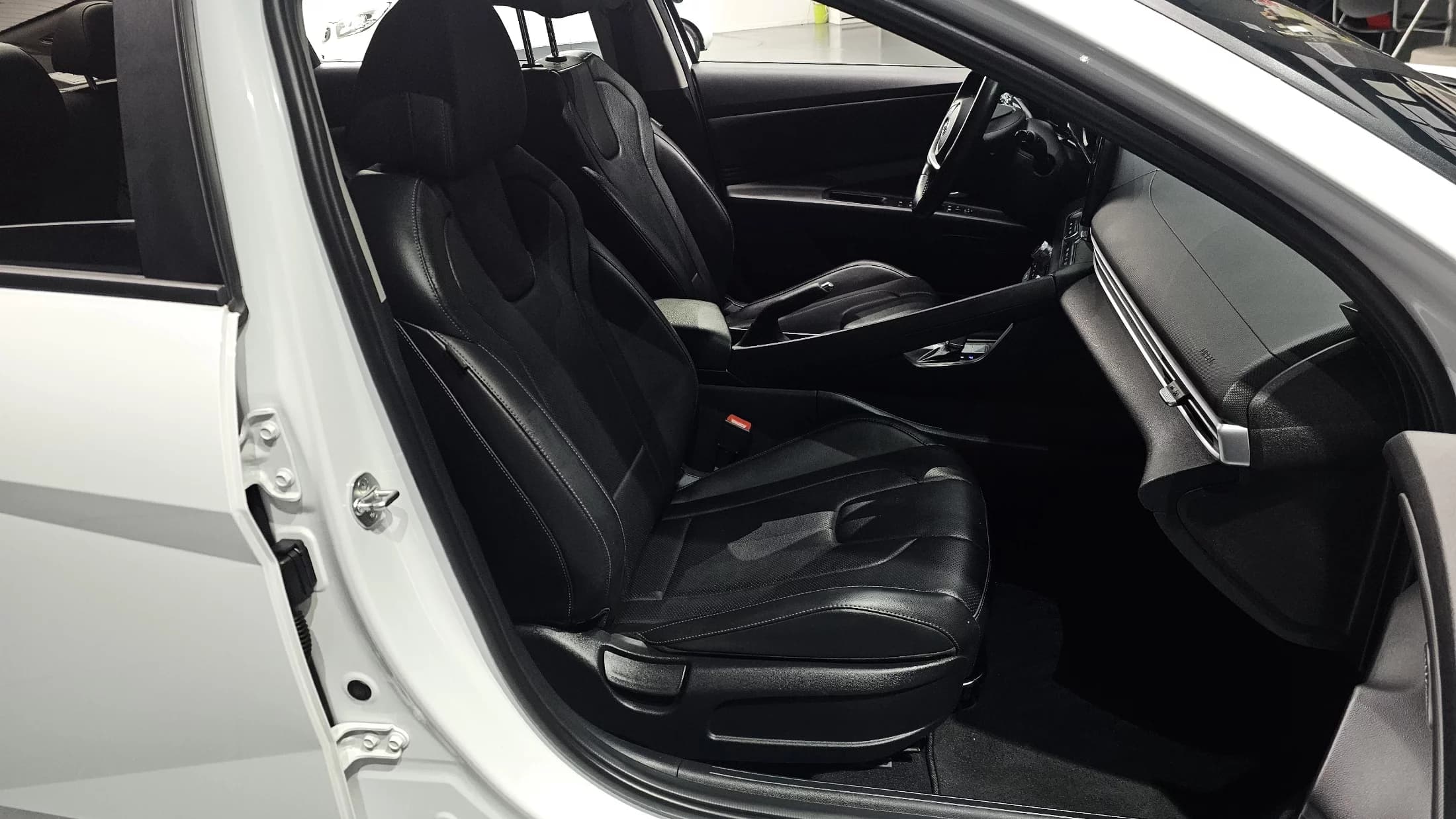 Hyundai AVANTE (Хендай Элантра) 1.6 Modern, 2021 г. 75590 км. — фото 10