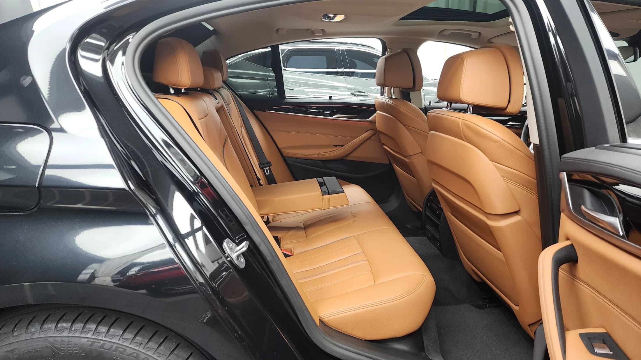 BMW 5-Series 520i Luxury, 2022 г. 27013 км. — фото 12