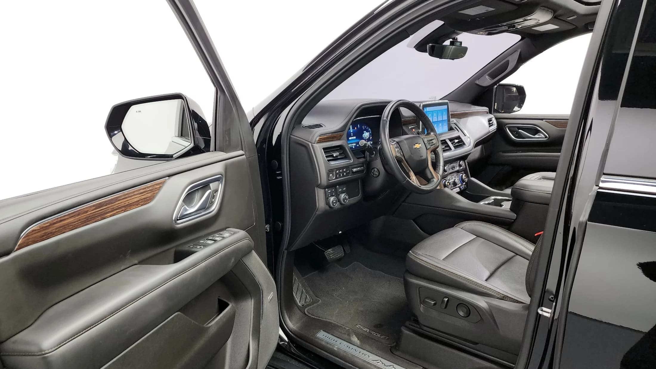 Daewoo Tahoe 6.2 High Country 4WD, 2022 г. 13421 км. — фото 10