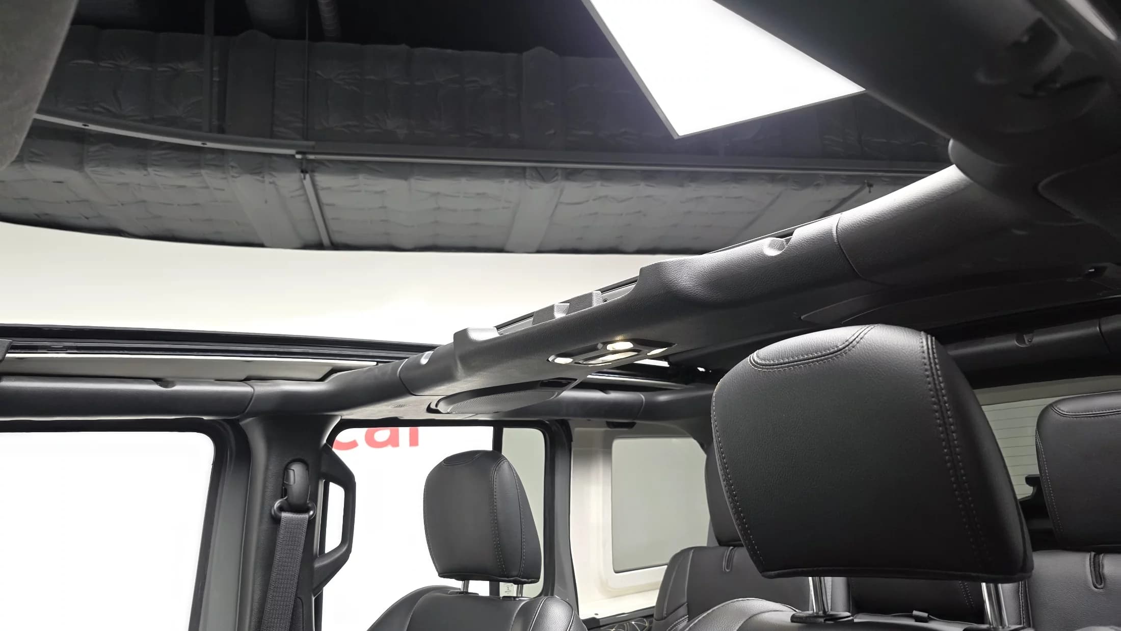 Jeep WRANGLER 2.0 Overland Power Top 4Door, 2023 г. 27237 км. — фото 18