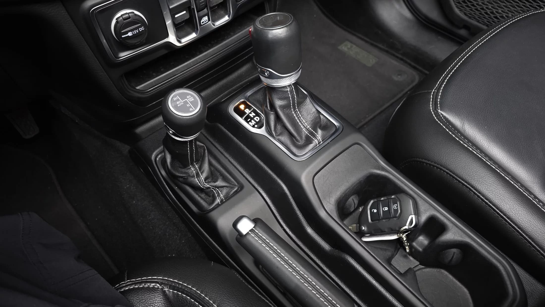 Jeep WRANGLER 2.0 Overland Power Top 4Door, 2023 г. 27237 км. — фото 8