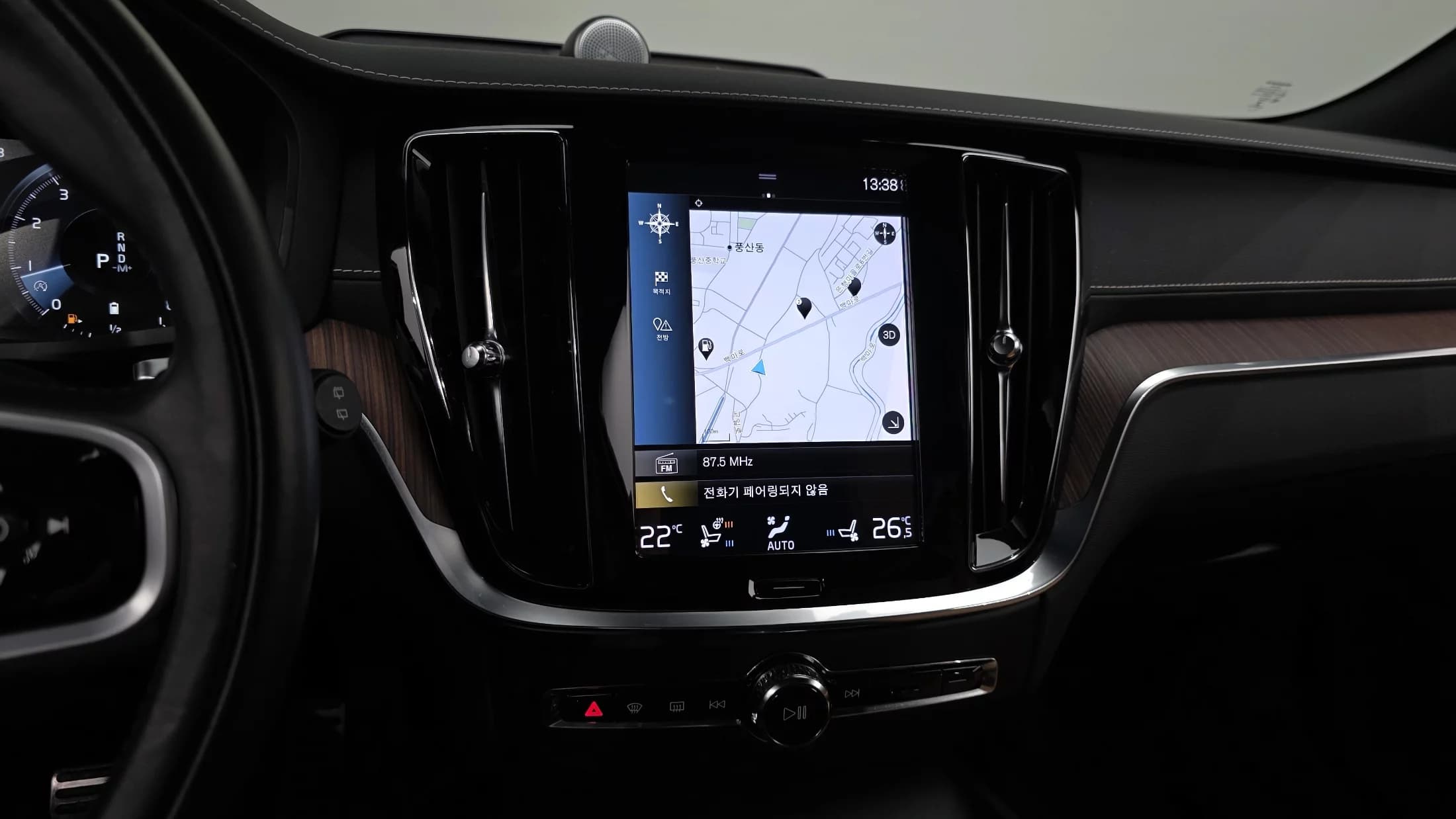 Volvo V60 B5 Pro AWD, 2021 г. 39530 км. — фото 14
