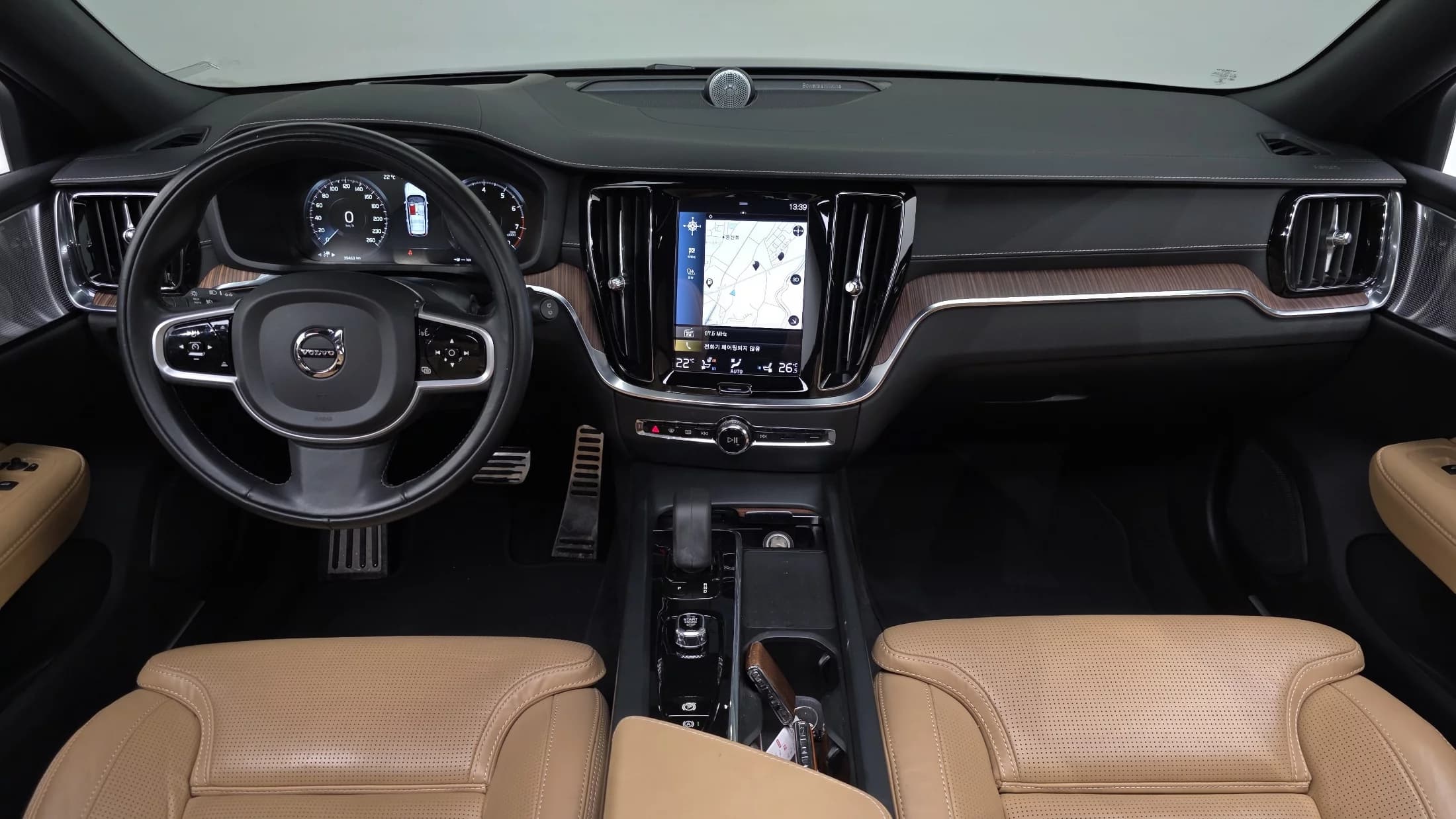 Volvo V60 B5 Pro AWD, 2021 г. 39530 км. — фото 7