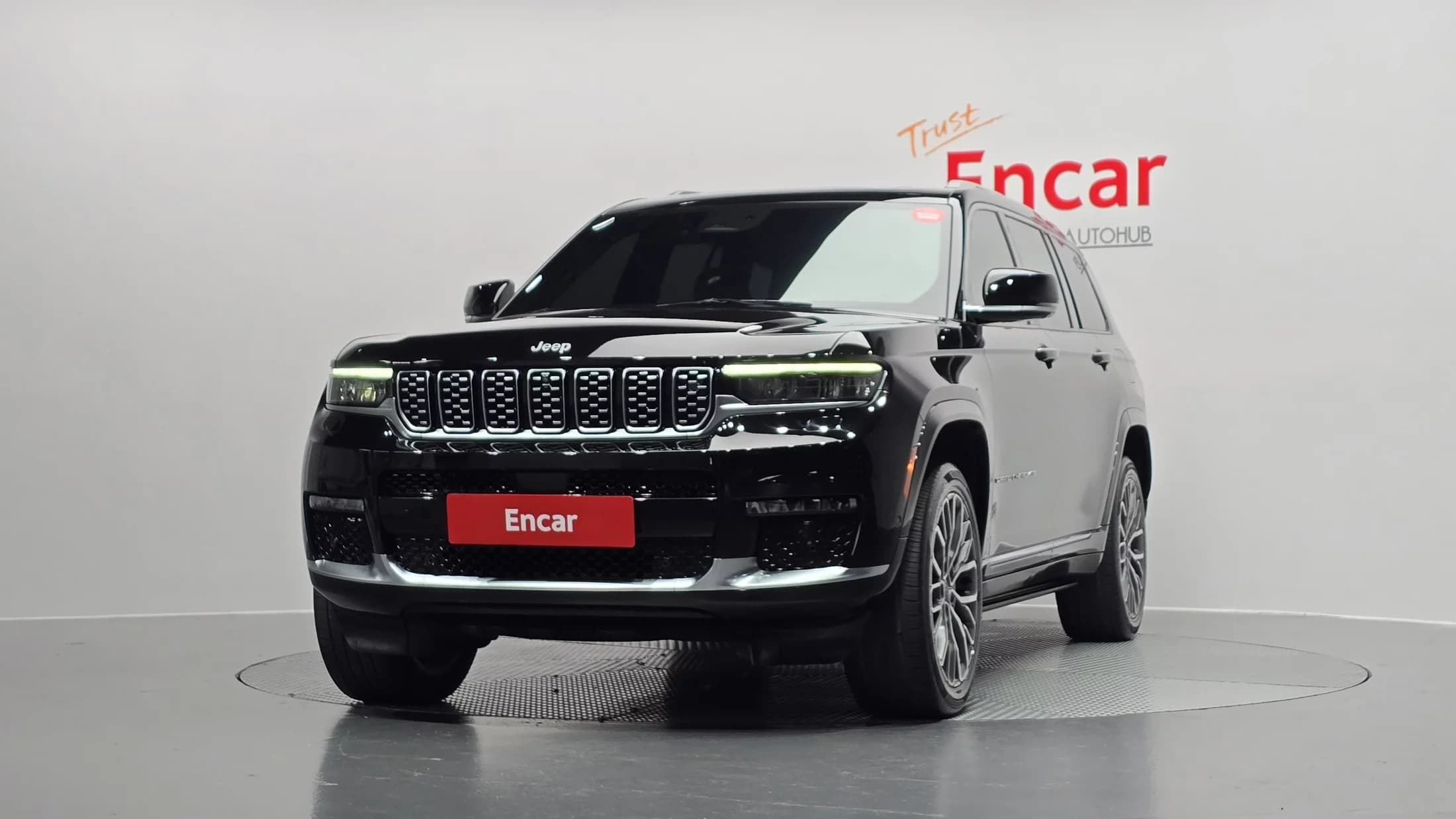 Jeep Grand Cherokee L 3.6 Summit Reserve, 2021 г. 64832 км. — фото 3