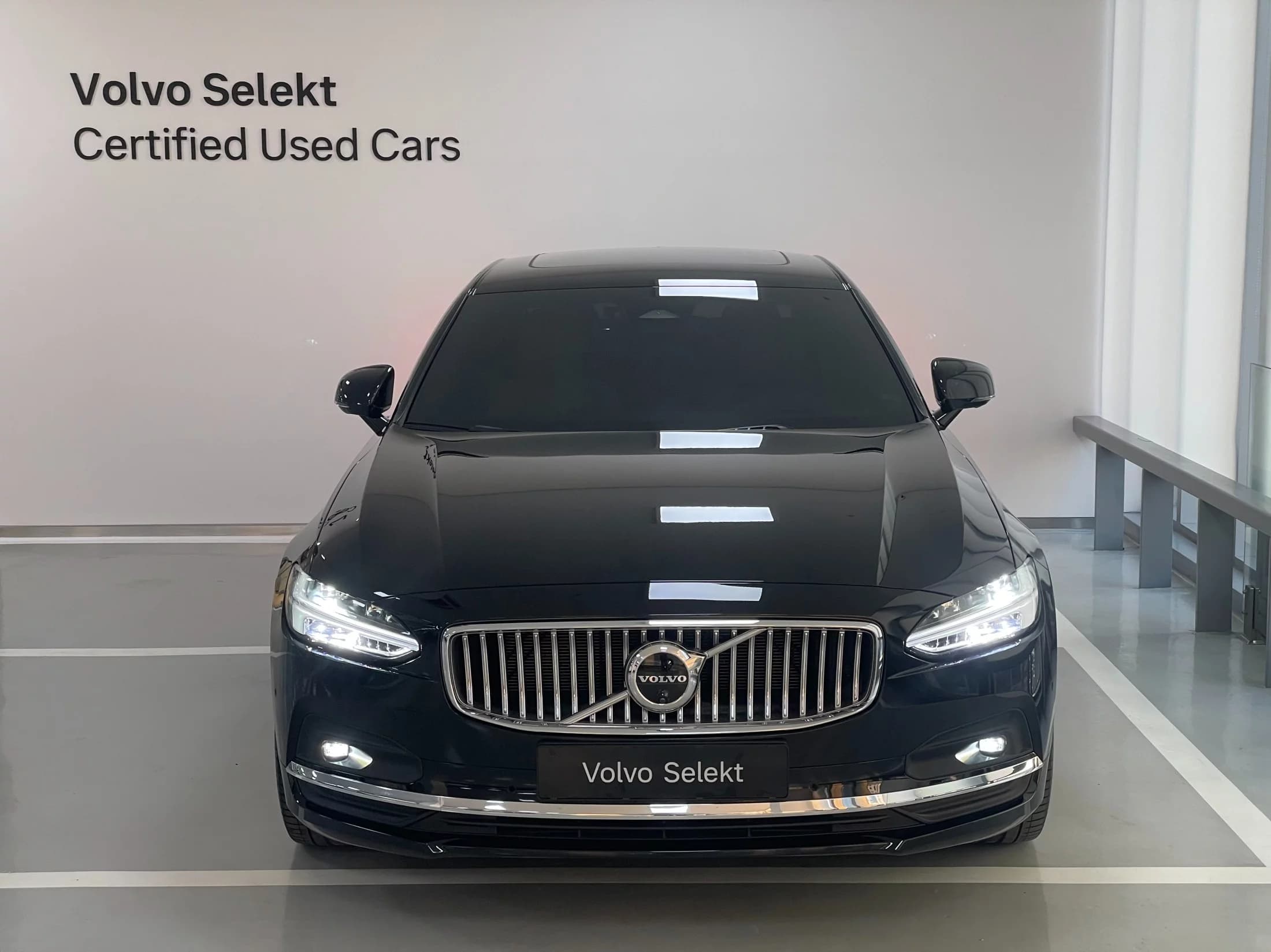 Volvo S90 B5 Ultimate Bright, 2024 г. 19479 км. — фото 3