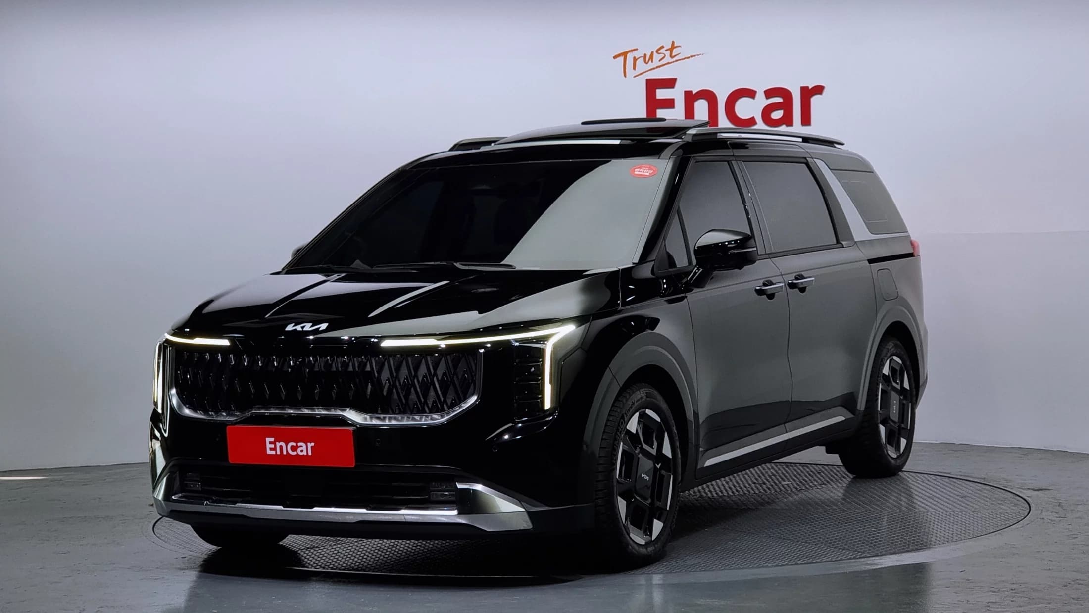 Kia Carnival Gasoline 9-Seater Signature, 2024 г. 17263 км.